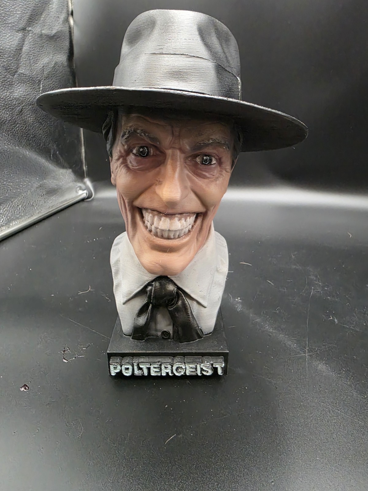 Reverend Henry Kane POLTERGEIST bust Horror Movie Statue Sculpture Figurine... Reverend Henry Kane POLTERGEIST bust Horror Movie Statue Sculpture Figurine...