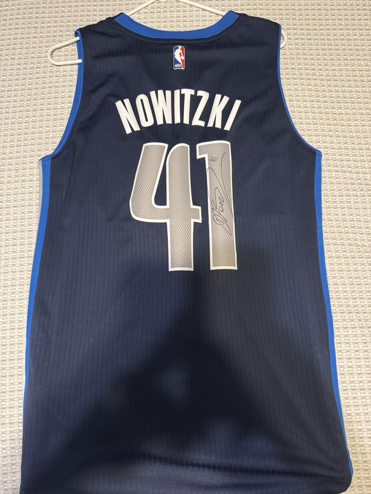Dirk Nowitzki Dallas Mavericks Signed Swingman Jersey Autograph Adidas skyline Dirk Nowitzki Dallas Mavericks Signed Swingman Jersey Autograph Adidas skyline
