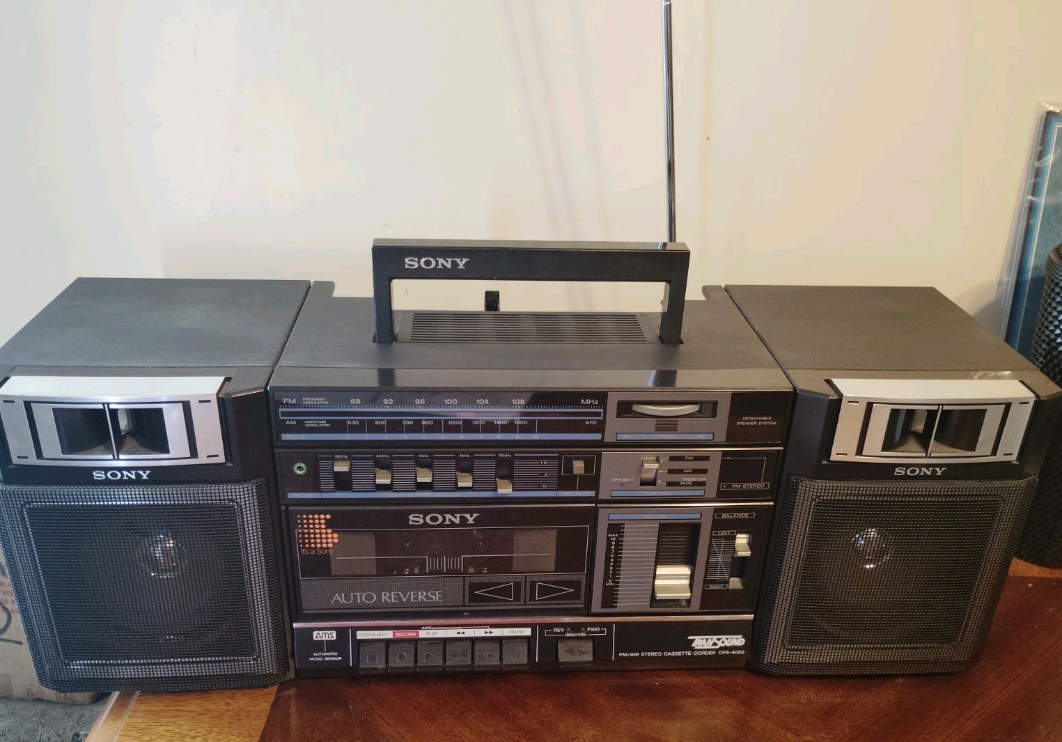 Vintage Sony CFS-4000 Boombox Portable Stereo Made in Japan Tested Ex. Cond. Vintage Sony CFS-4000 Boombox Portable Stereo Made in Japan Tested Ex. Cond.