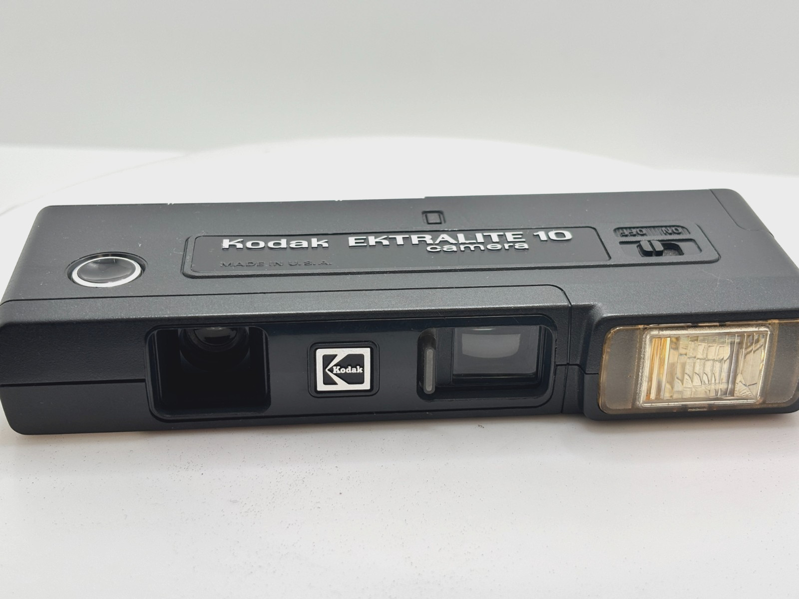 Vintage Kodak Pocket Ektralite 10 – 110 Film Camera with Built-in Flash-Tested Vintage Kodak Pocket Ektralite 10 – 110 Film Camera with Built-in Flash-Tested
