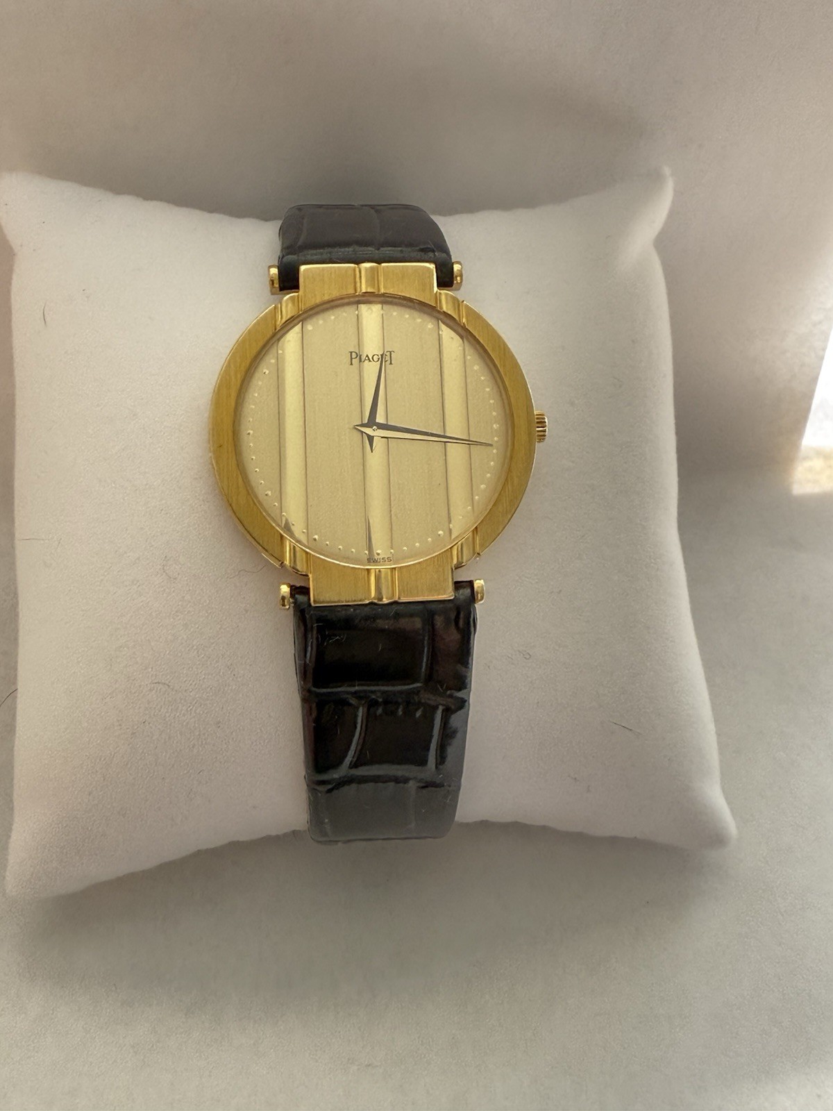 18K Yellow Gold Piaget Polo 8673 Vintage Watch Thin 31mm 18K Yellow Gold Piaget Polo 8673 Vintage Watch Thin 31mm