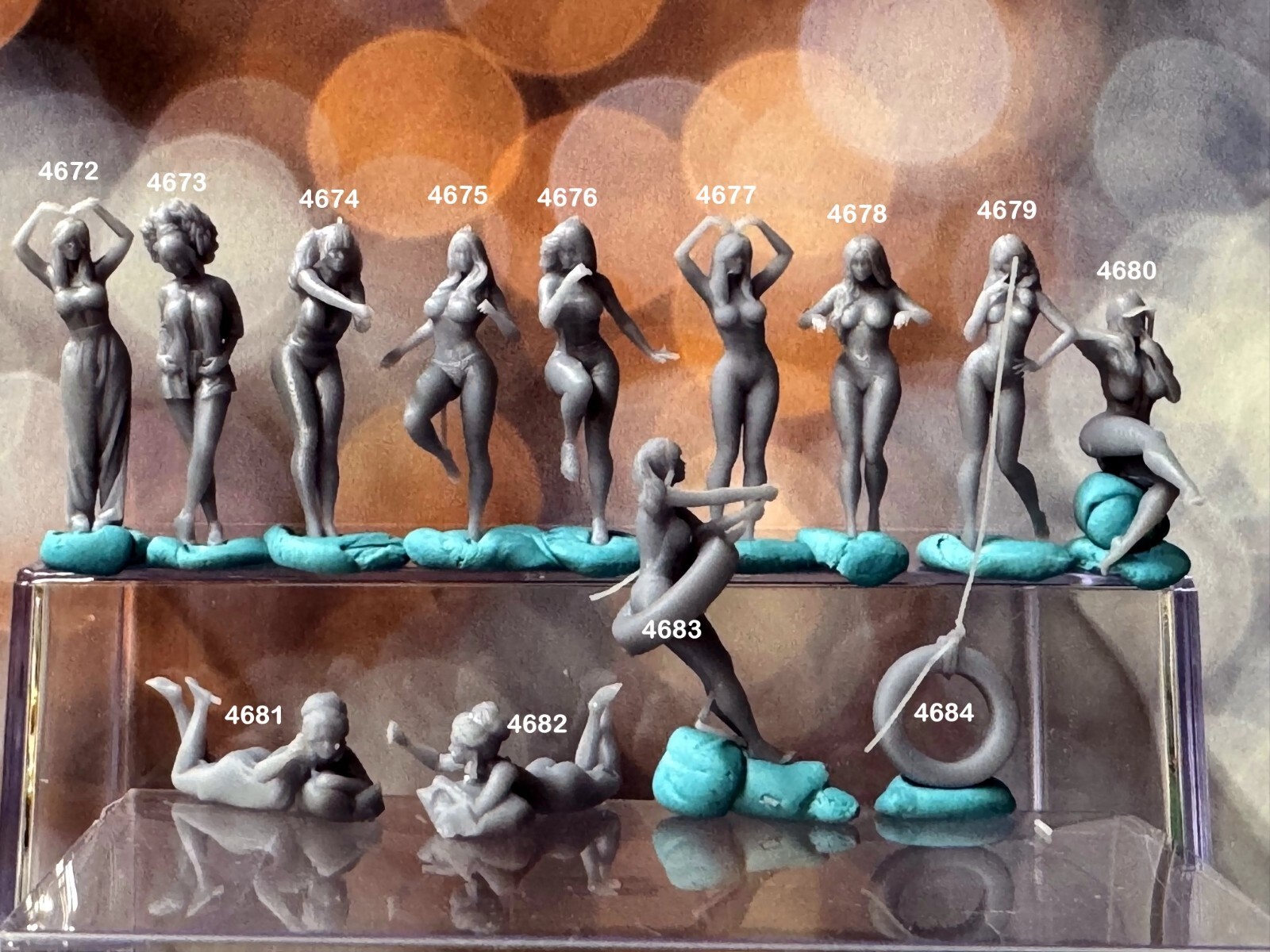 Double G 1:64 Miniature Human Figures - Lot 649 3D Printed - Unpainted - 1.10\