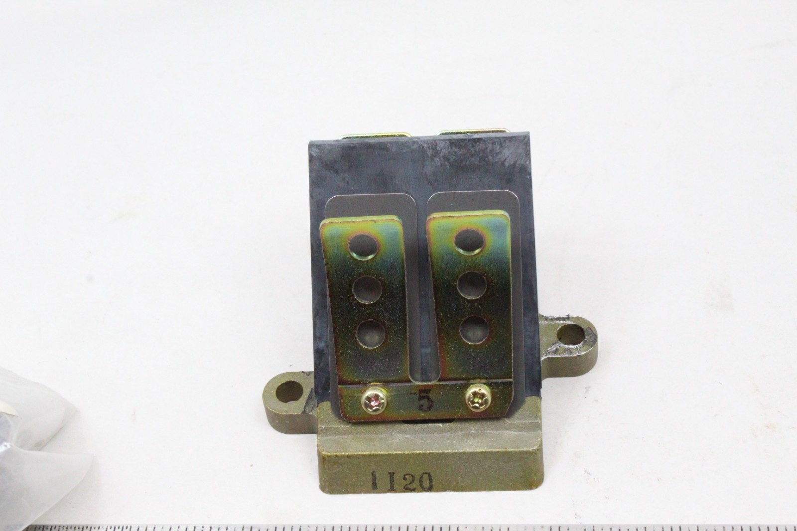 Nos OEM Genuine Nissan/Tohatsu 40 50hp Outboard Reed Valve Assembly 3E3-02100-0