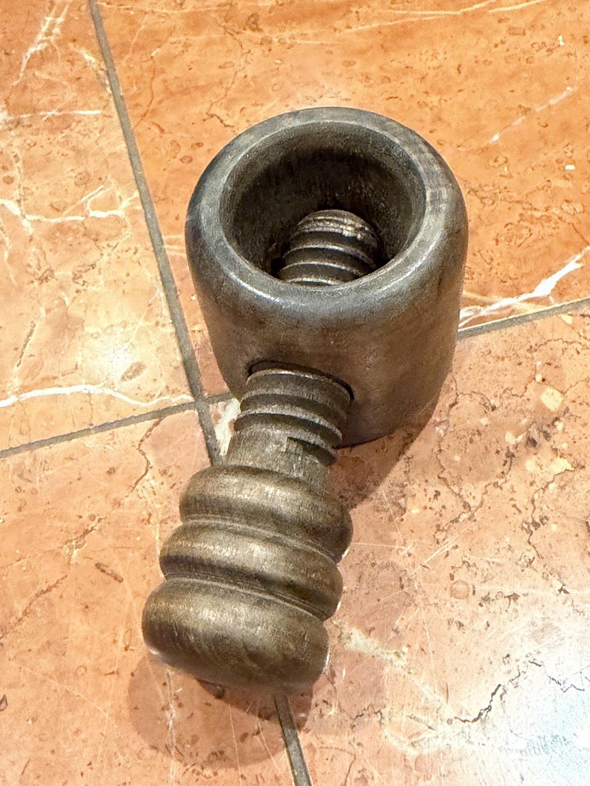 ANTIQUE HAND TURNED SOLID WOOD NUTCRACKER SCREW TYPE TOOL GREAT PATINA ART DECO ANTIQUE HAND TURNED SOLID WOOD NUTCRACKER SCREW TYPE TOOL GREAT PATINA ART DECO