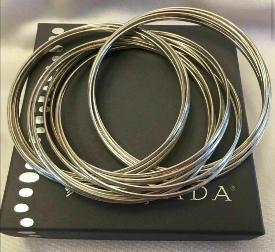 Silpada 21 Salute Interlocking Bangle Sterling Silver Bracelet B0640 Silpada 21 Salute Interlocking Bangle Sterling Silver Bracelet B0640