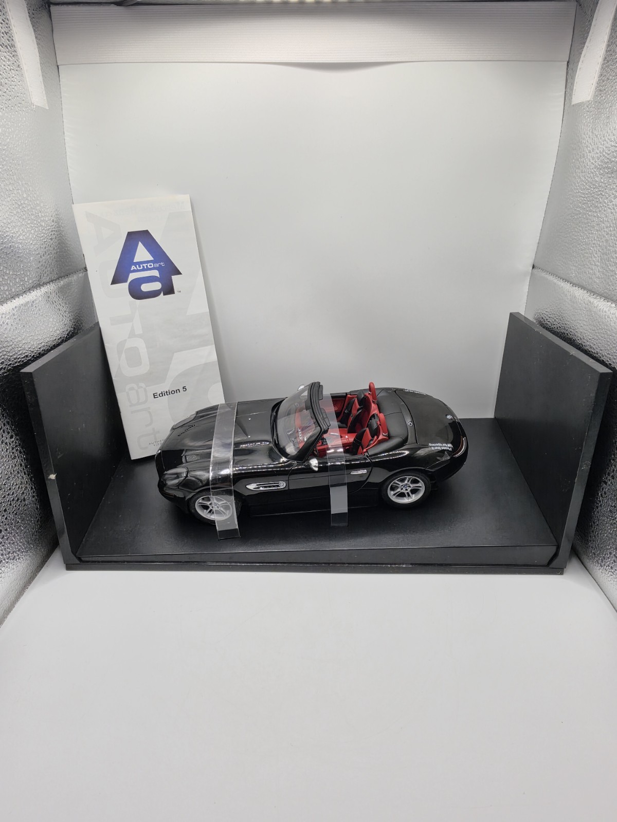 AUTOart Performance BMW Z8 Roadster 1:18 Diecast Black Red Never Displayed