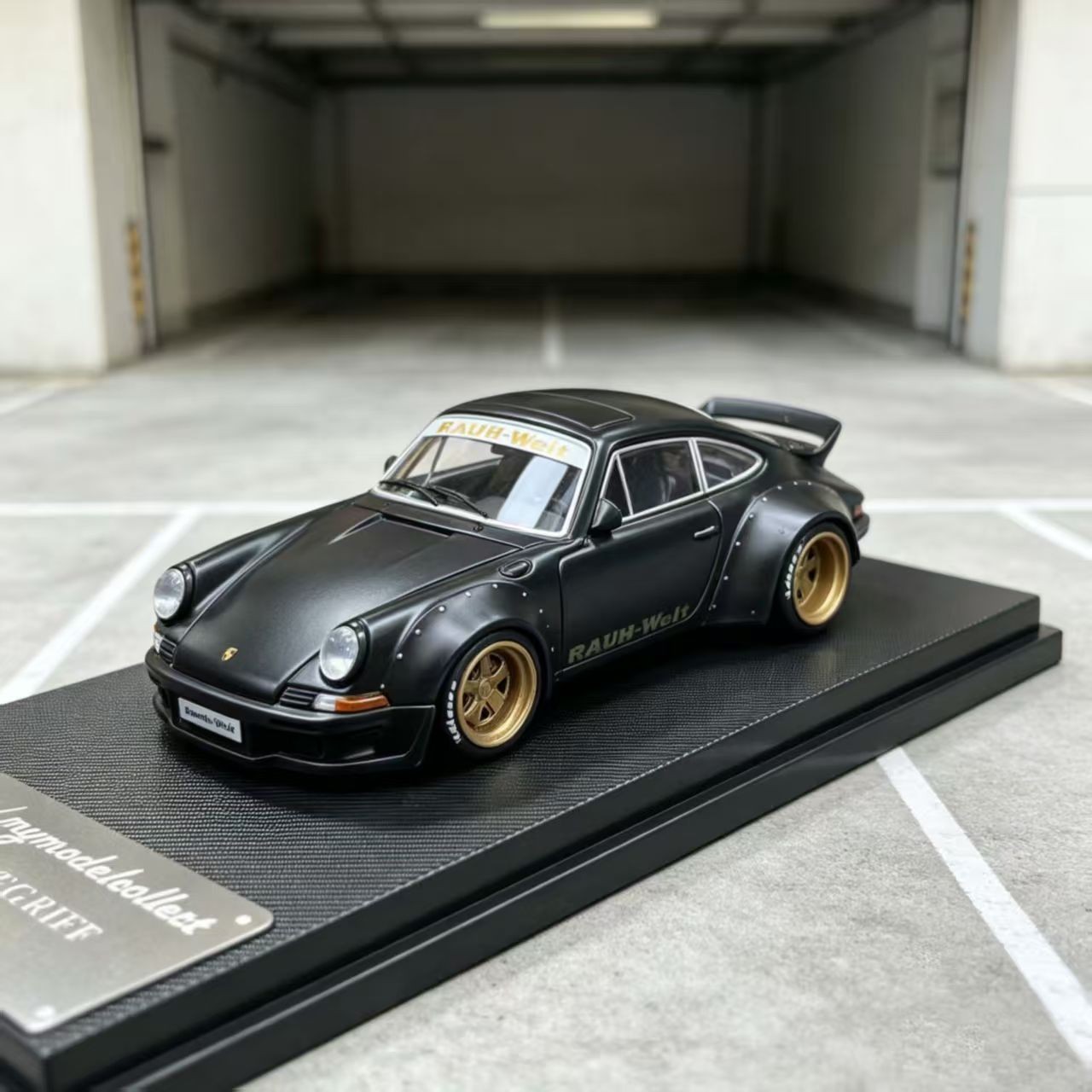 MC 1/64 Porsche RWB 930 Matte Black Diecast AlloyGold Wheel Car Model Collection