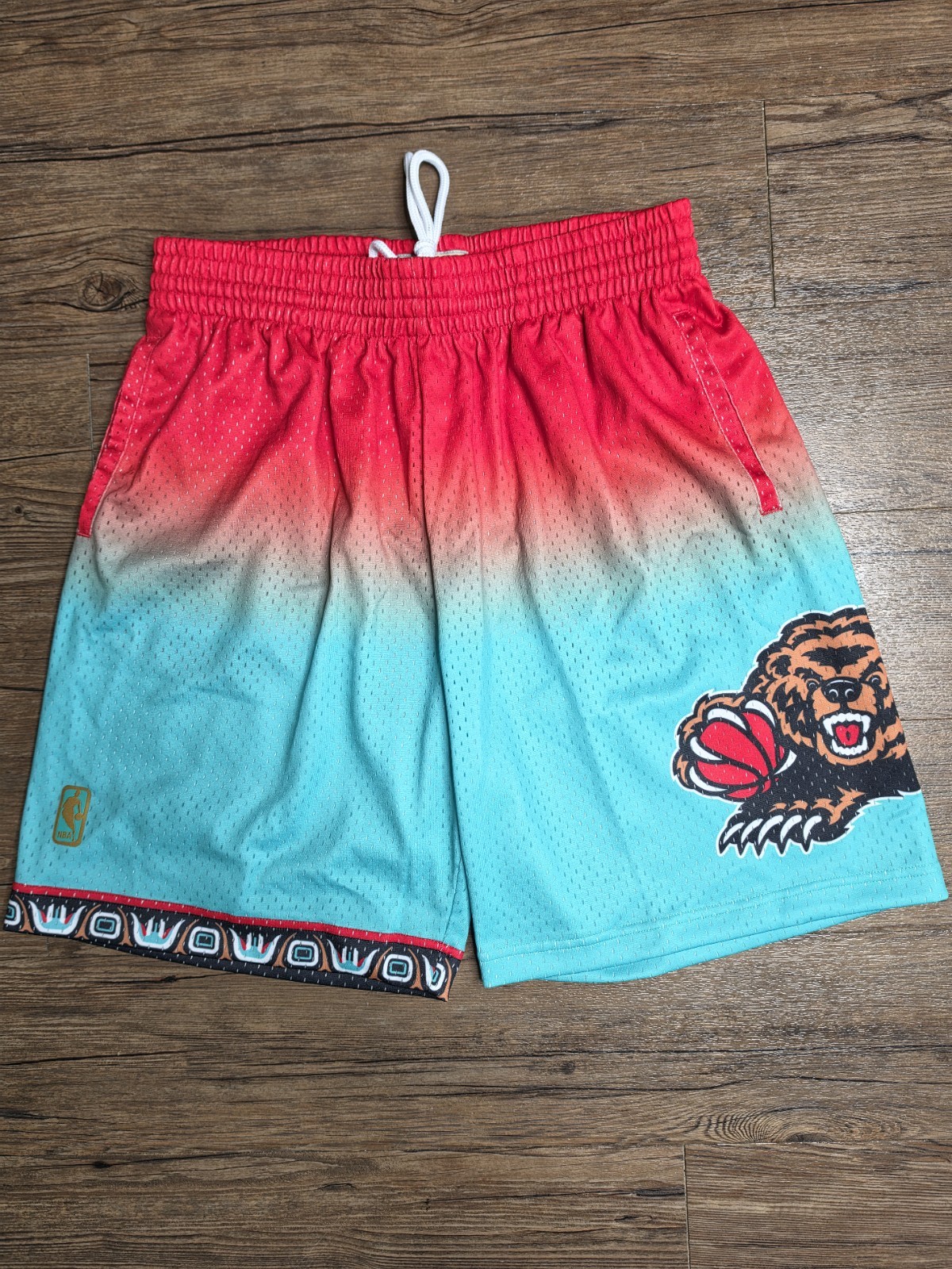 Mitchell & Ness Memphis Vancouver Grizzlies NBA Fadeaway Swingman Shorts Sz L