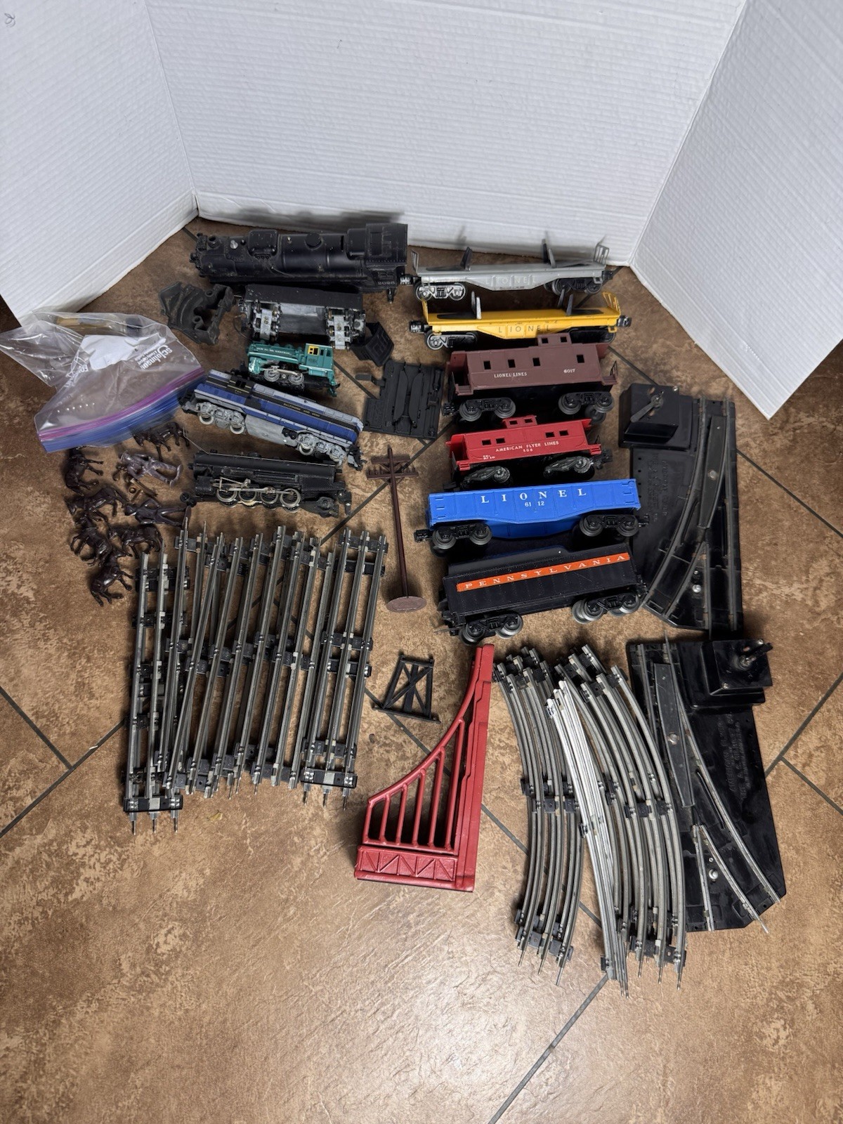 Mix Of Vintage Lionel Train Tracks, Trains , Accessories 46 Pc +/- Post/Pre War