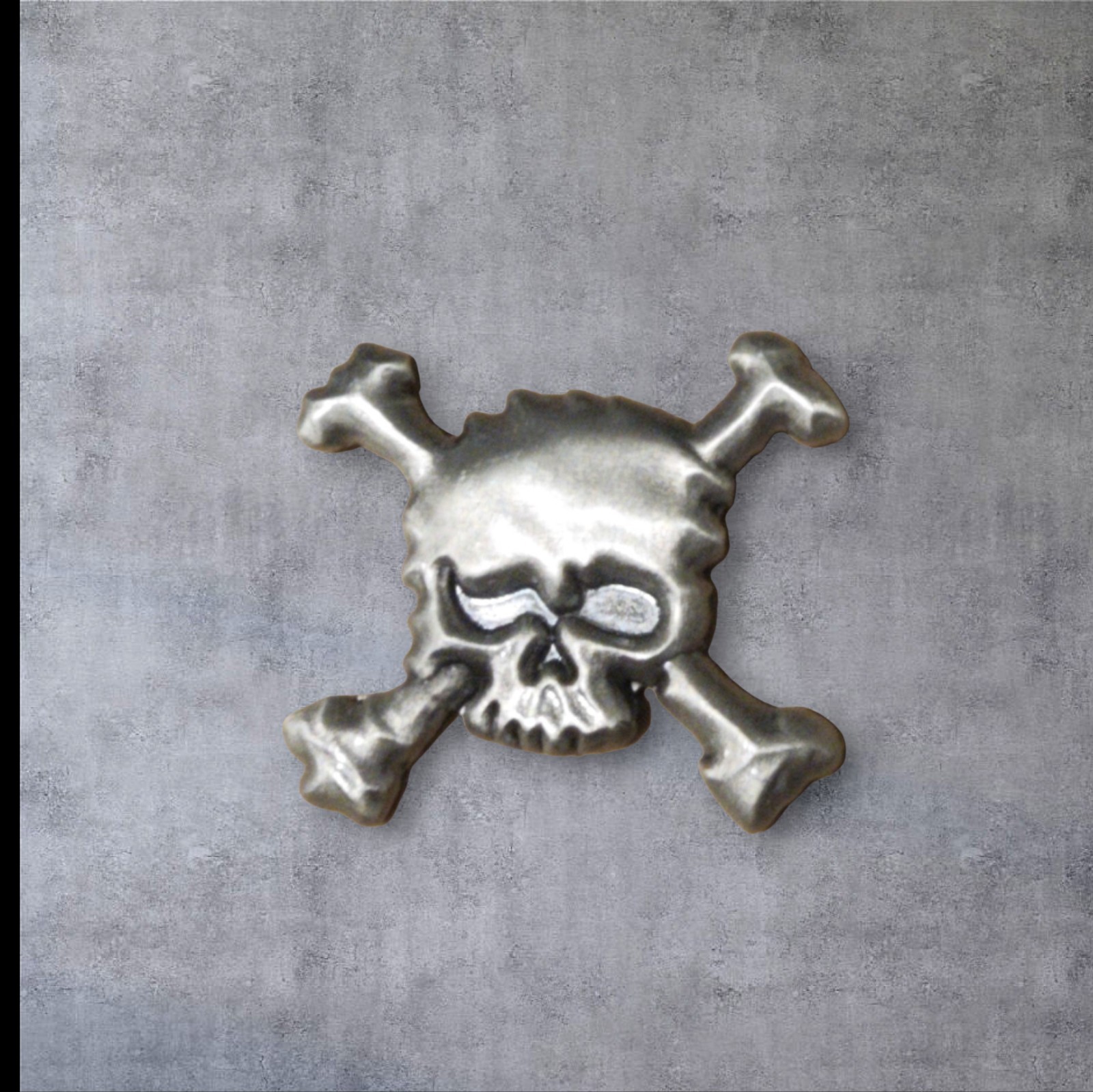 ☠️🏴‍☠️☠️ Oakley X Metal type Scatter Skull Pin ☠️🏴‍☠️☠️ 1 Inch (1