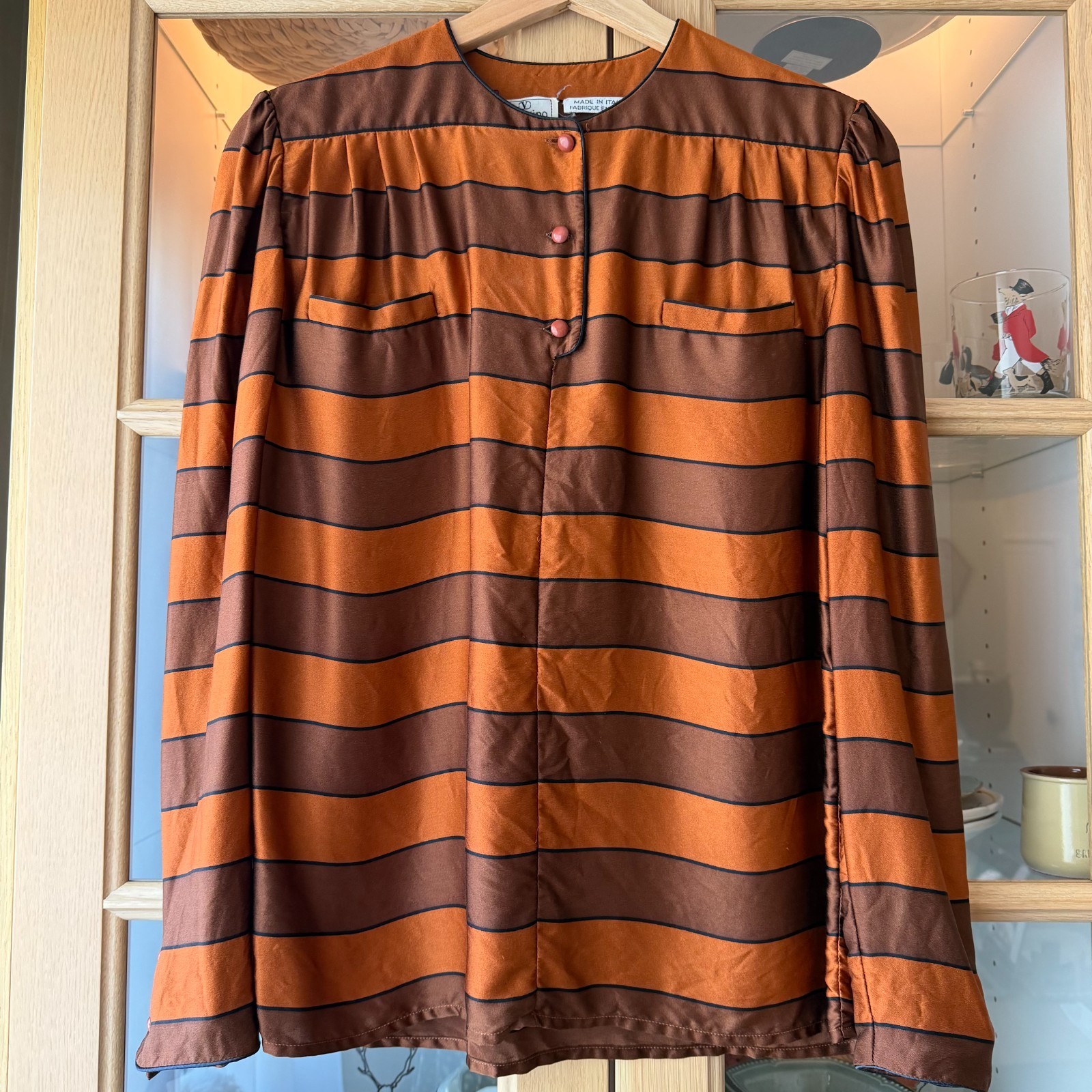 Valentino Vintage 1980\'s Silk Blouse Size 6 XS/S? Luxury Ready-to-Wear Valentino Vintage 1980\'s Silk Blouse Size 6 XS/S? Luxury Ready-to-Wear