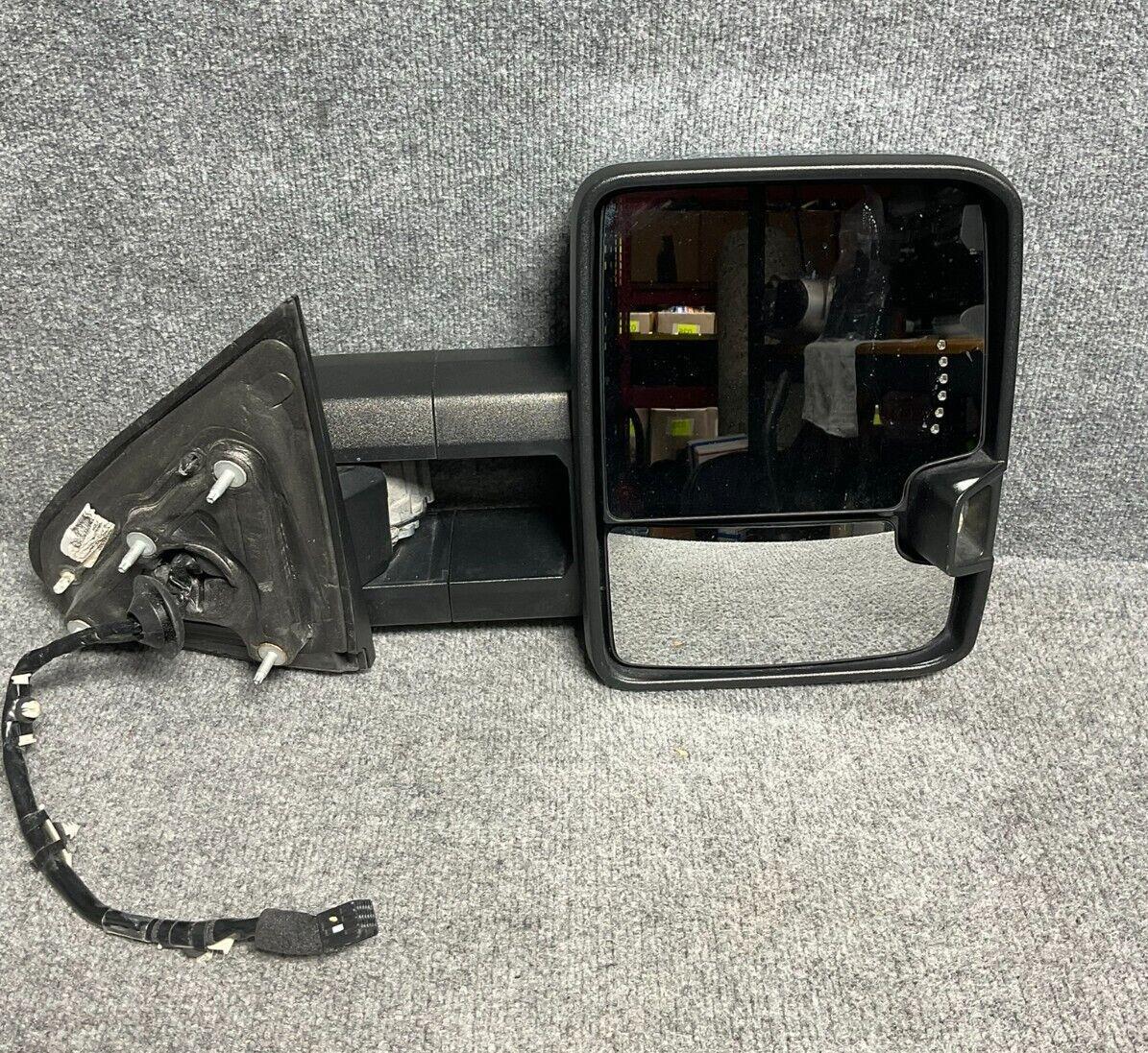 15-19 Chevy Silverado 2500HD RH Passenger Door Mirror OEM 84228892