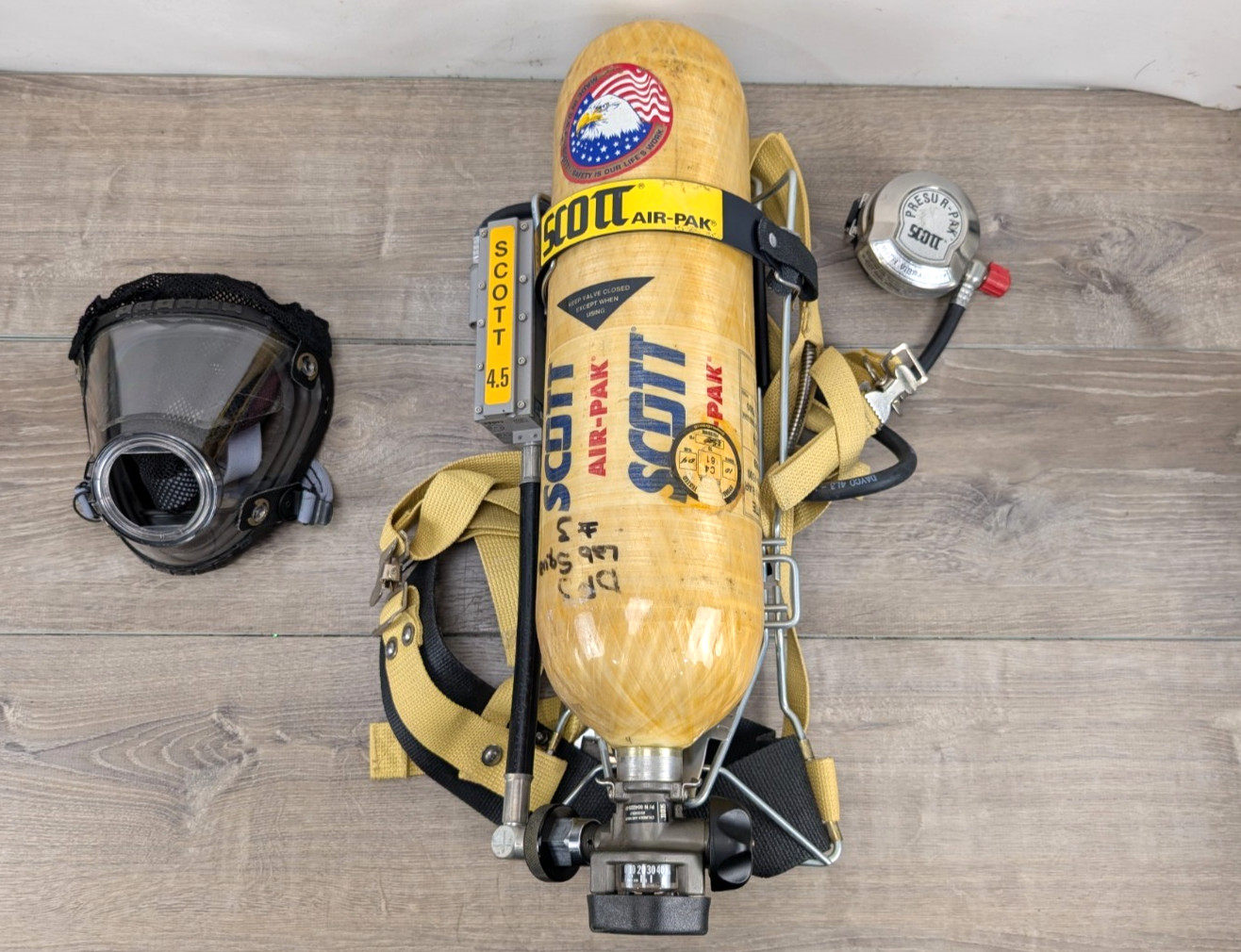 Scott 4.5 SCBA Air-Pak Harness 4500PSI E-Z Flo Regulator SKU: 4