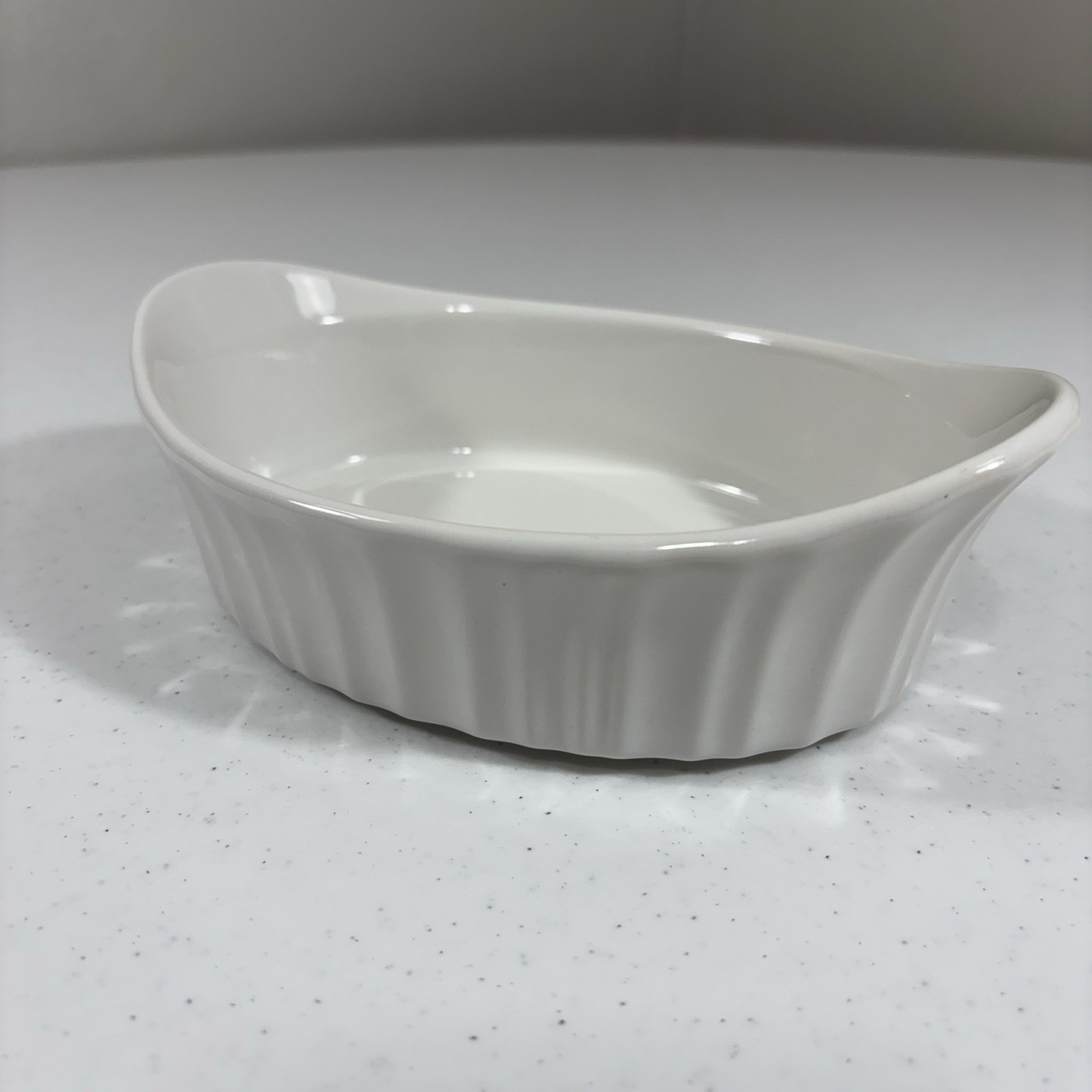 Corning Ware French White Oval Casserole 18.6oz 550ml Stoneware Dish 8x5x2\
