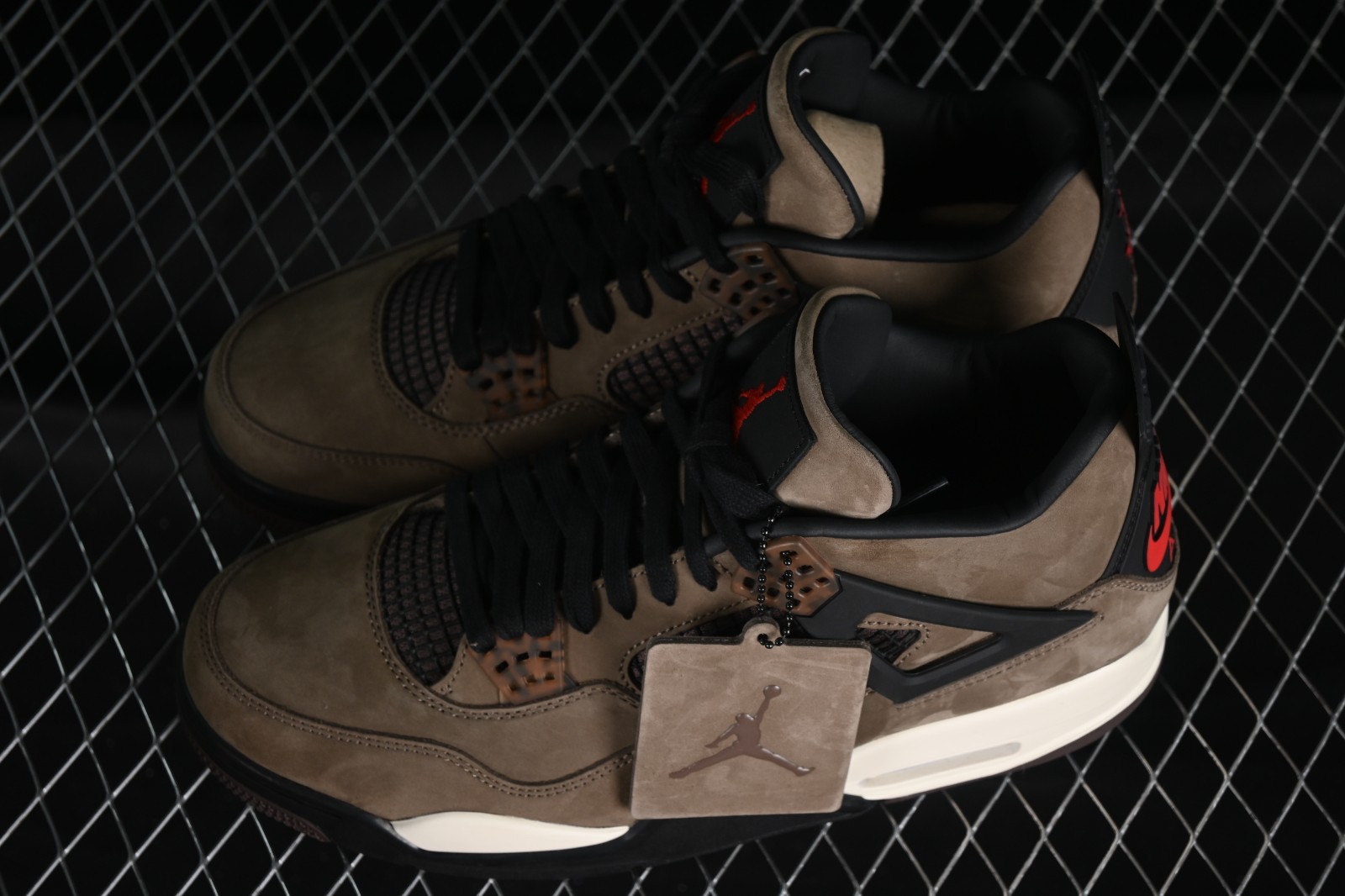 Travis Sc0tt  x Jordan 4 Retro \