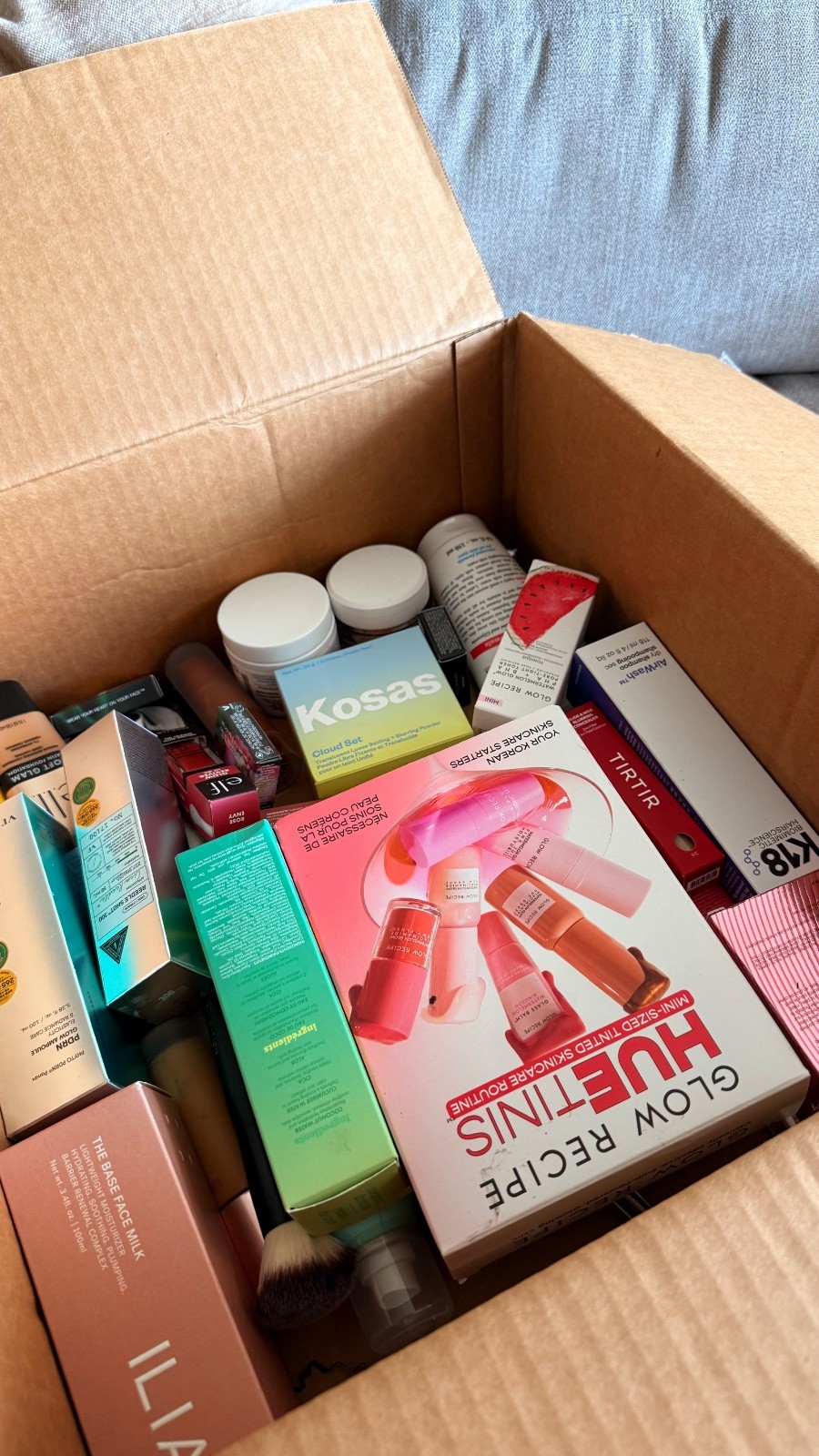 Brand New Unopened Makeup Products Worth over 500$ Brand New Unopened Makeup Products Worth over 500$