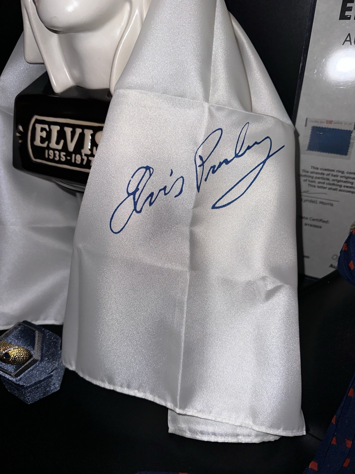 AUTHENTIC 1976 Stage Worn Elvis Presley White Scarf Las Vegas Hilton EPIC Music
