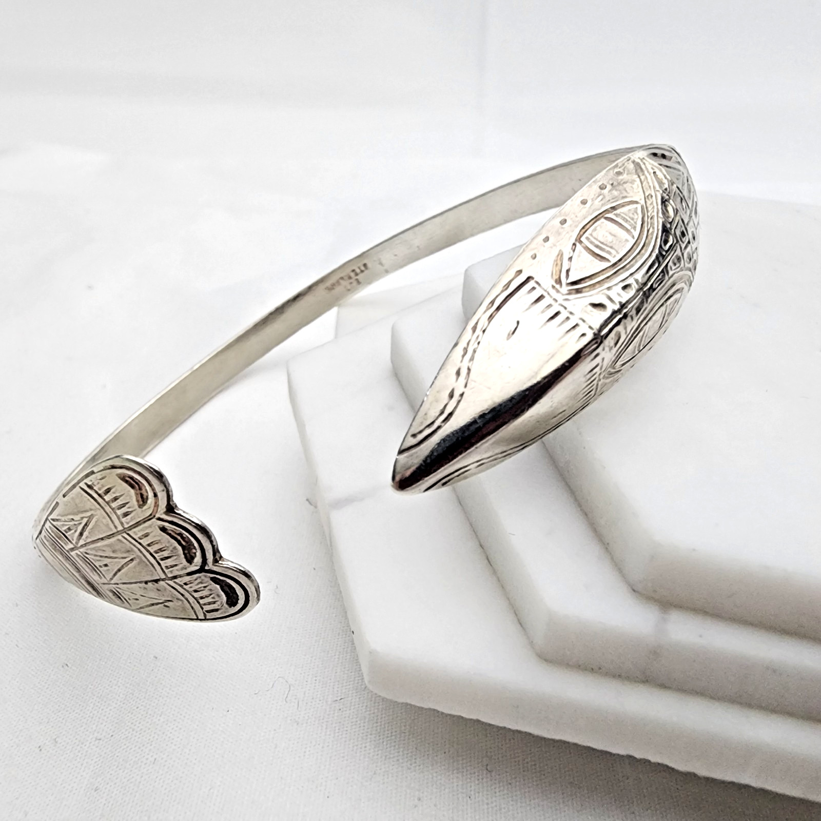 Vintage Bracelet Sterling Silver EJT E.J. Towle Raven Cuff NW Coast Alaska Vintage Bracelet Sterling Silver EJT E.J. Towle Raven Cuff NW Coast Alaska