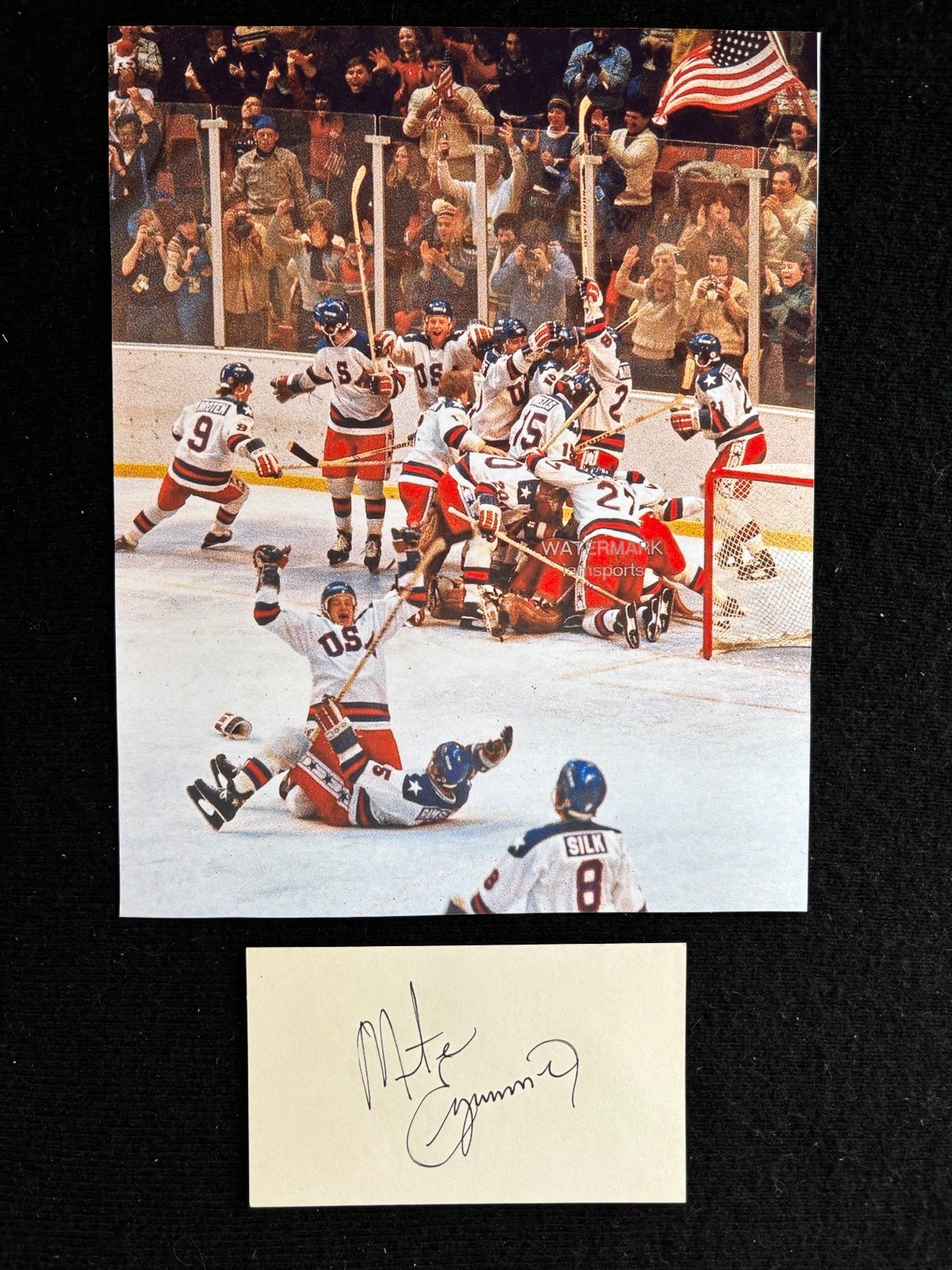 Striking MIKE ERUZIONE Signed 3x5 Plus 8x10 Color Photo 1980\'s \