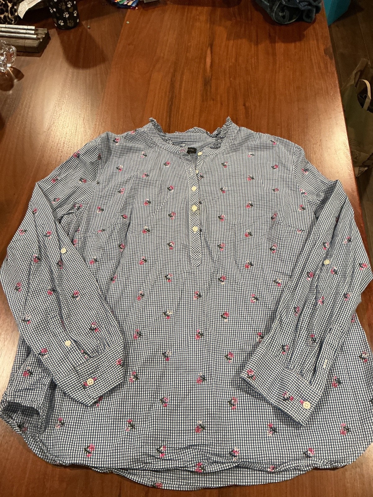 Talbots Shirt Womens Large Blue Gingham Embroidered Floral Long Sleeve Top XL