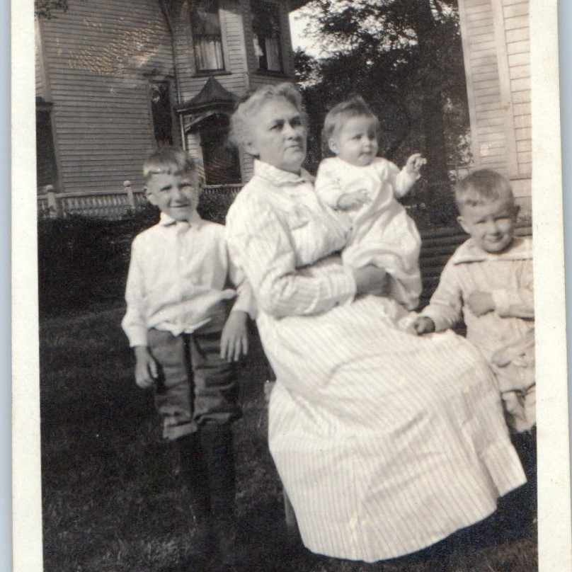 c1910s Walker Dobson Gary Family Grandmother Cute Kids Victorian House 4\