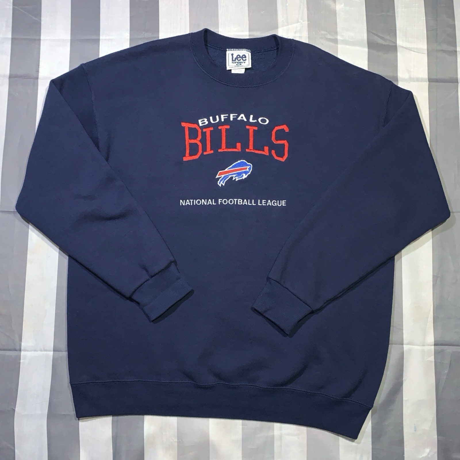 Vintage Buffalo Bills Sweatshirt Mens XL NFL Football Lee Sport 90s Heavyweight Vintage Buffalo Bills Sweatshirt Mens XL NFL Football Lee Sport 90s Heavyweight