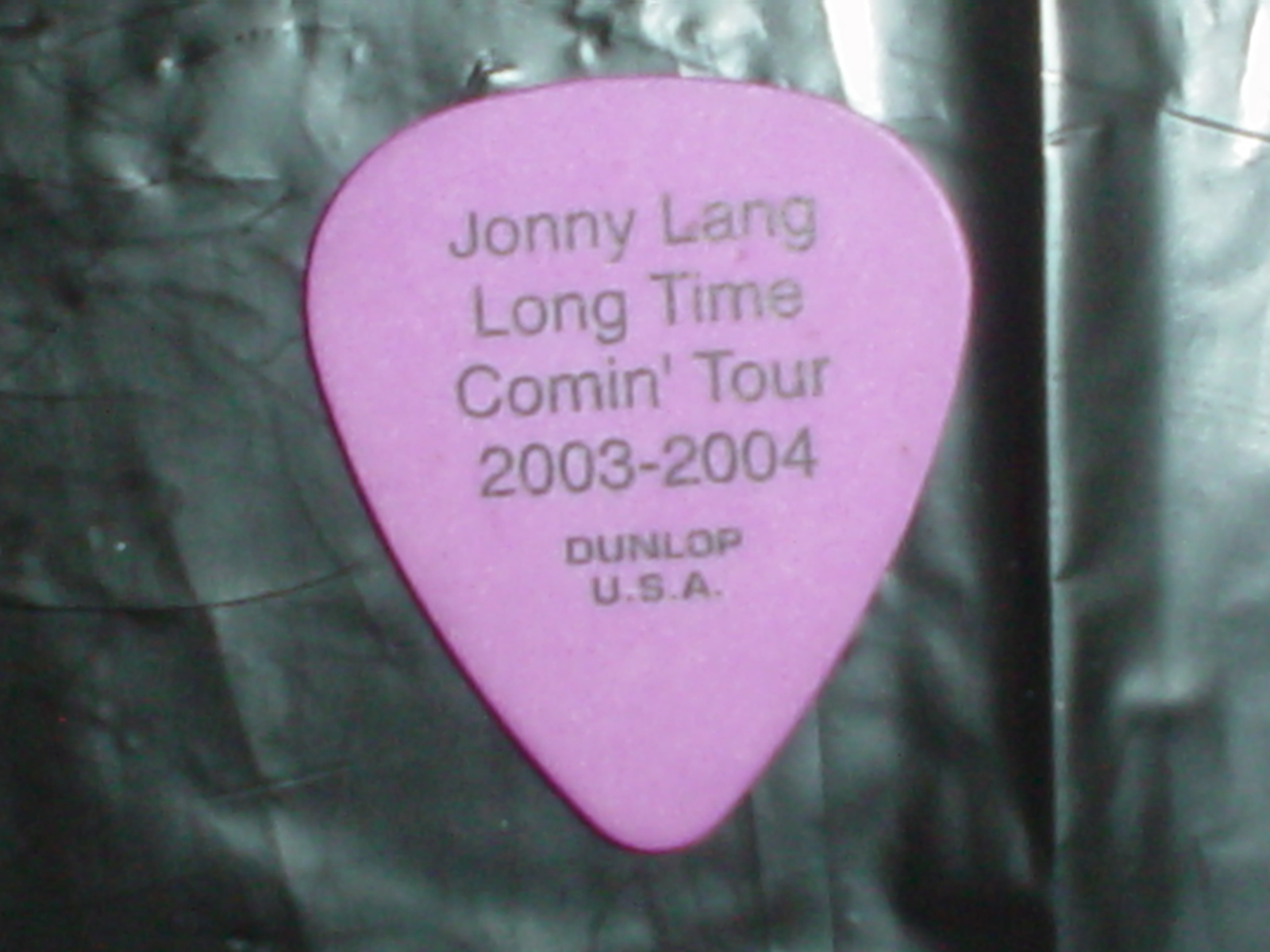 JOHNNY LANG Signature Long Time Coming 2002 2003 RaRe Concert Tour GUITAR PICK JOHNNY LANG Signature Long Time Coming 2002 2003 RaRe Concert Tour GUITAR PICK