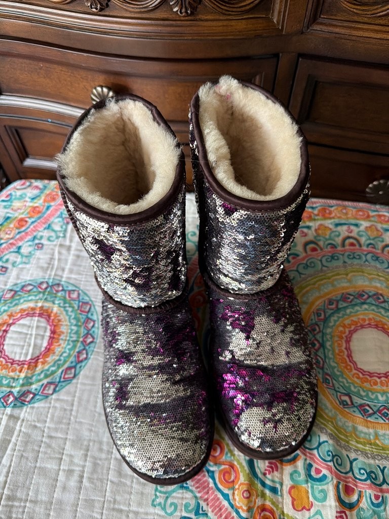 UGG Classic Short Sequin Shearling Boots - Silver/Purple UGG Classic Short Sequin Shearling Boots - Silver/Purple