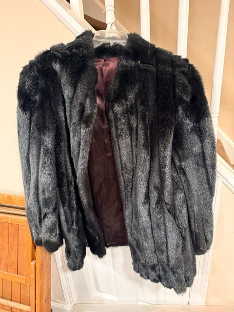 vintage 1940\'s synthetic fur jacket no label