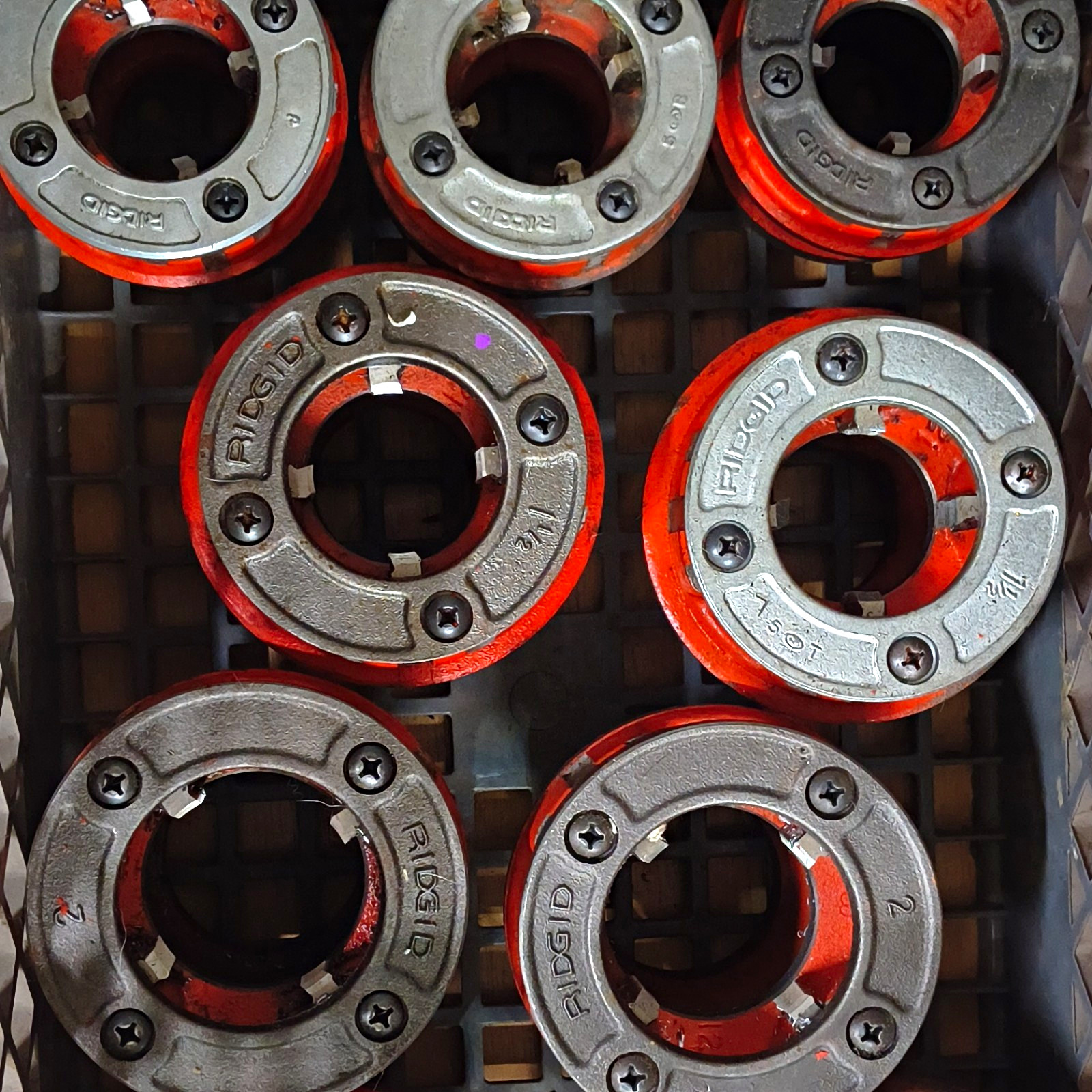 RIDGID 12-R Die Head w/ Pipe Die No. 11 1/2 NPT RH 1/2 1 2 in RIDGID 12-R Die Head w/ Pipe Die No. 11 1/2 NPT RH 1/2 1 2 in