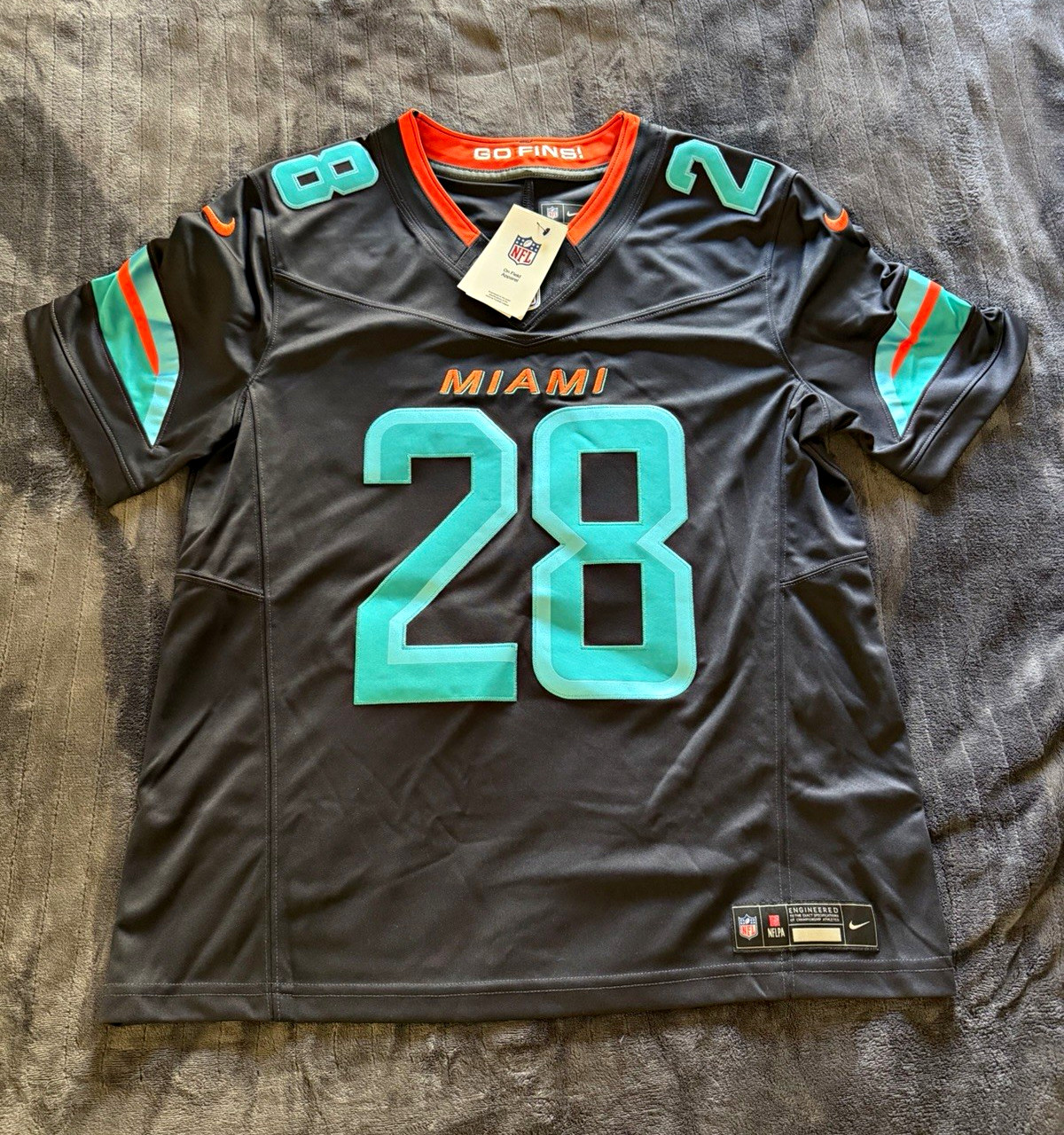 Nike Miami Dolphins De\'Von Achane #28 Black Aqua Orange Dri-FIT Jersey Men\'s M Nike Miami Dolphins De\'Von Achane #28 Black Aqua Orange Dri-FIT Jersey Men\'s M