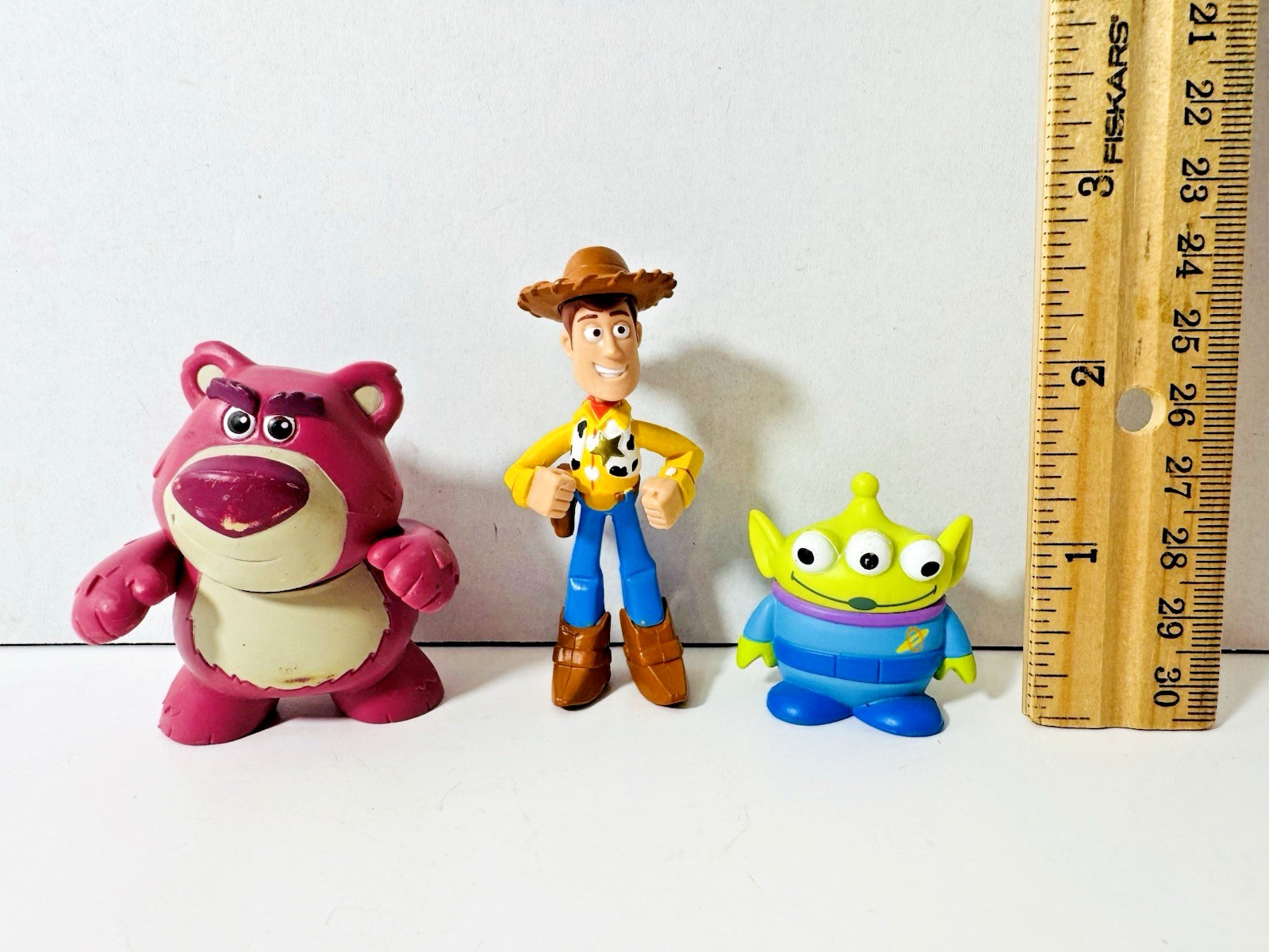 Disney Pixar Toy Story 3 Action Links Buddy Woody Lotso & Space Alien Figure Lot Disney Pixar Toy Story 3 Action Links Buddy Woody Lotso & Space Alien Figure Lot