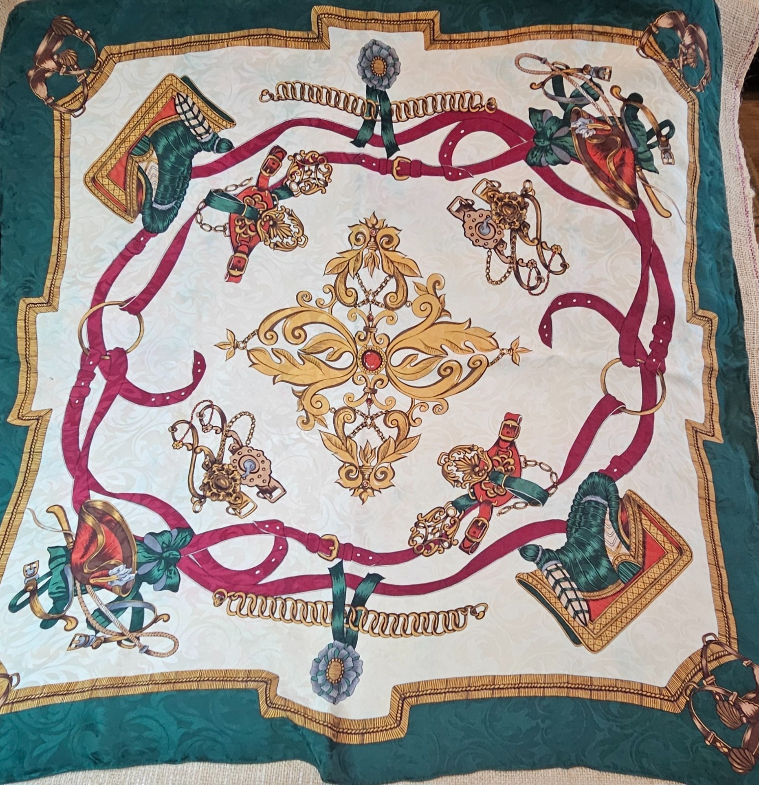 Scarf Talbots 100% Silk 34\
