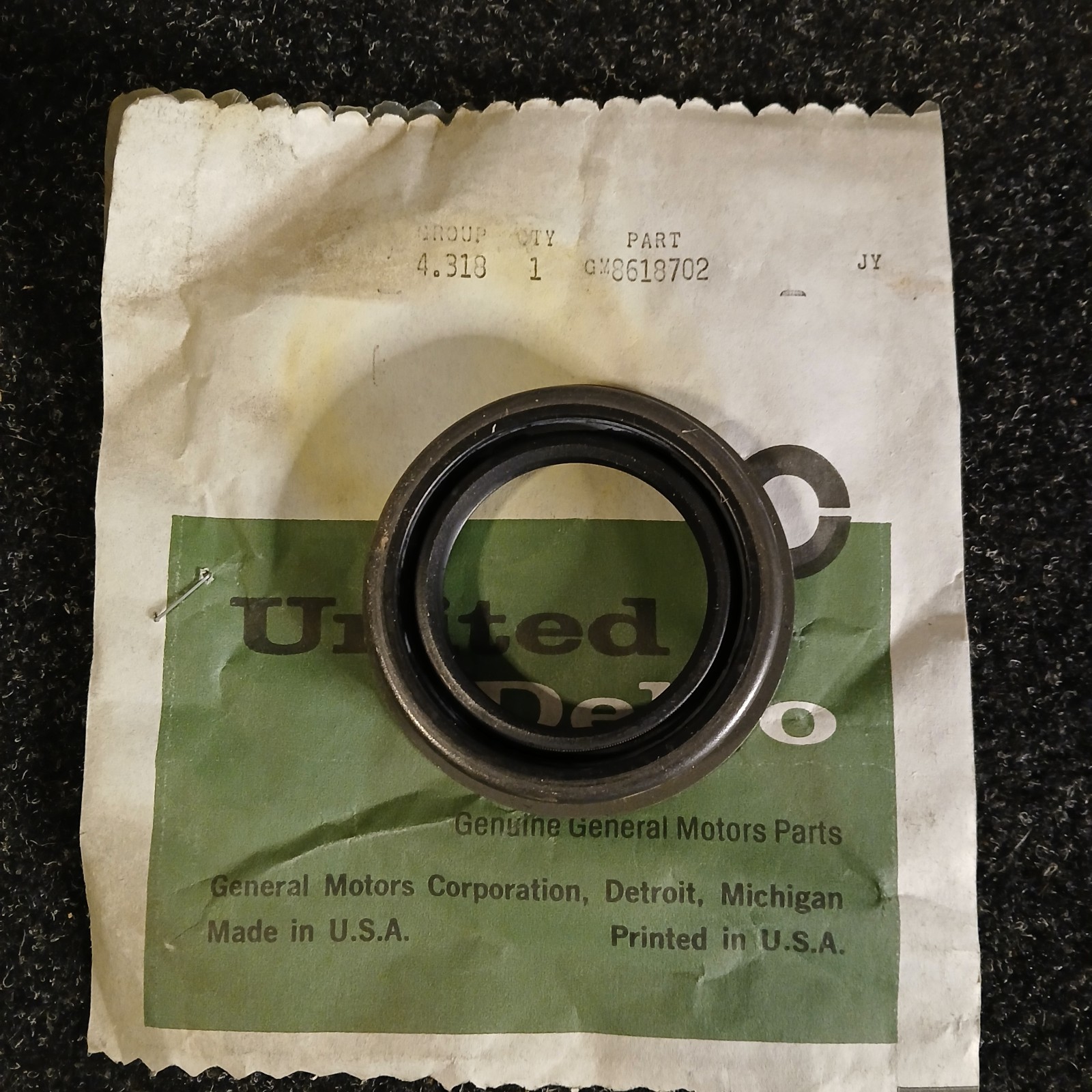 1952 - 1964 Buick Cadillac Chevy Olds Delco Trans Rear Seal GM # 8618702 NOS OEM