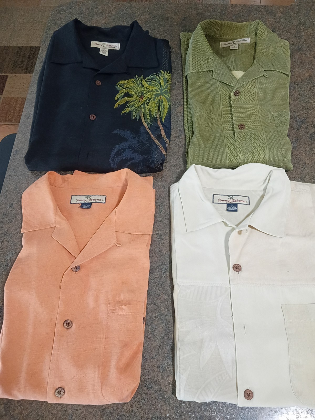 Tommy Bahama Men’s M Silk Woven Button-Up Shirt Spread Collar Multicolor Tommy Bahama Men’s M Silk Woven Button-Up Shirt Spread Collar Multicolor