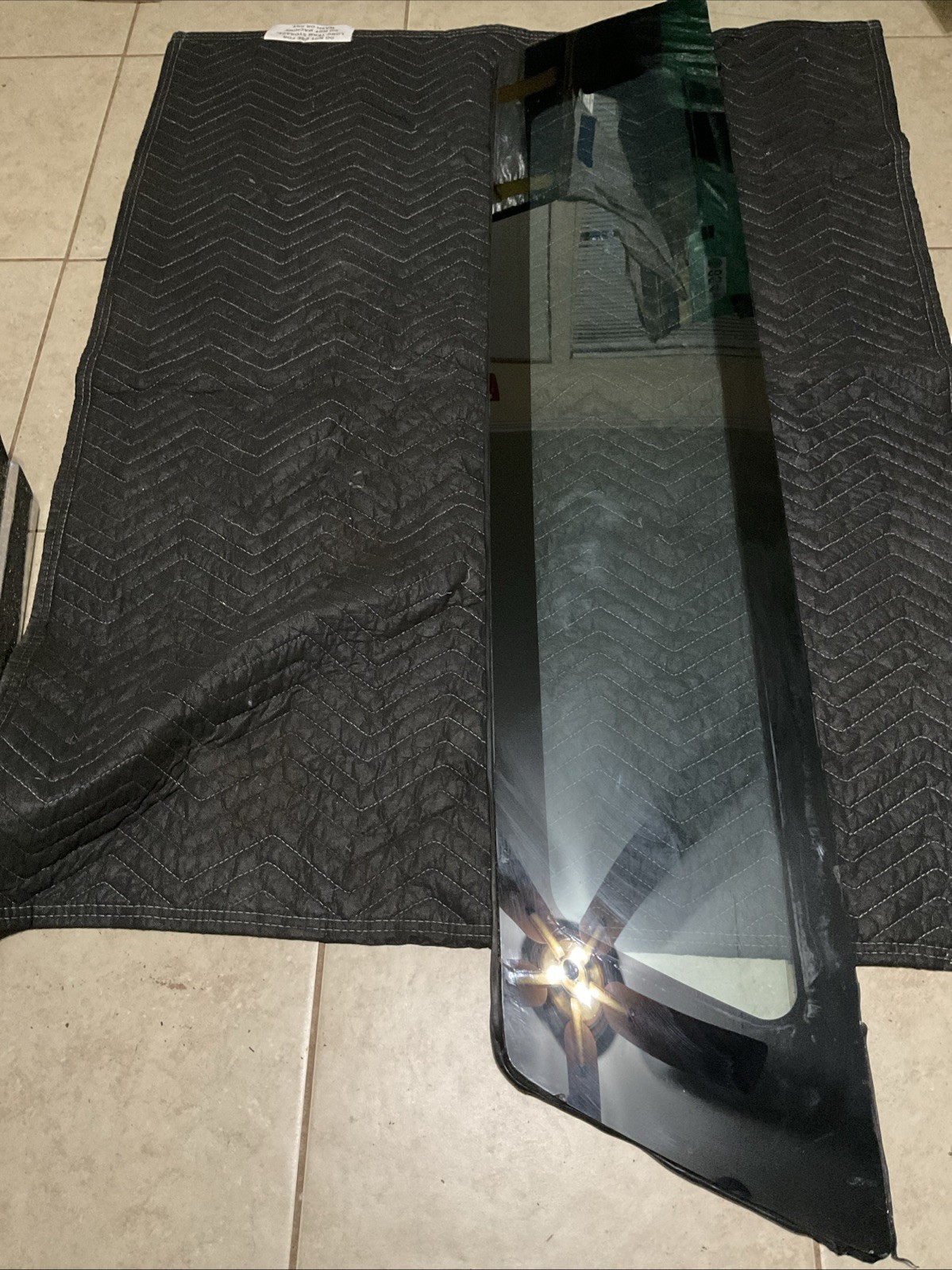 1980-92 Fleetwood Brougham Deville Rear Windshield Glass
