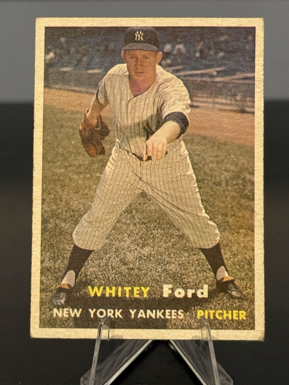 1957 Topps Whitey Ford #25 New York Yankees HOF