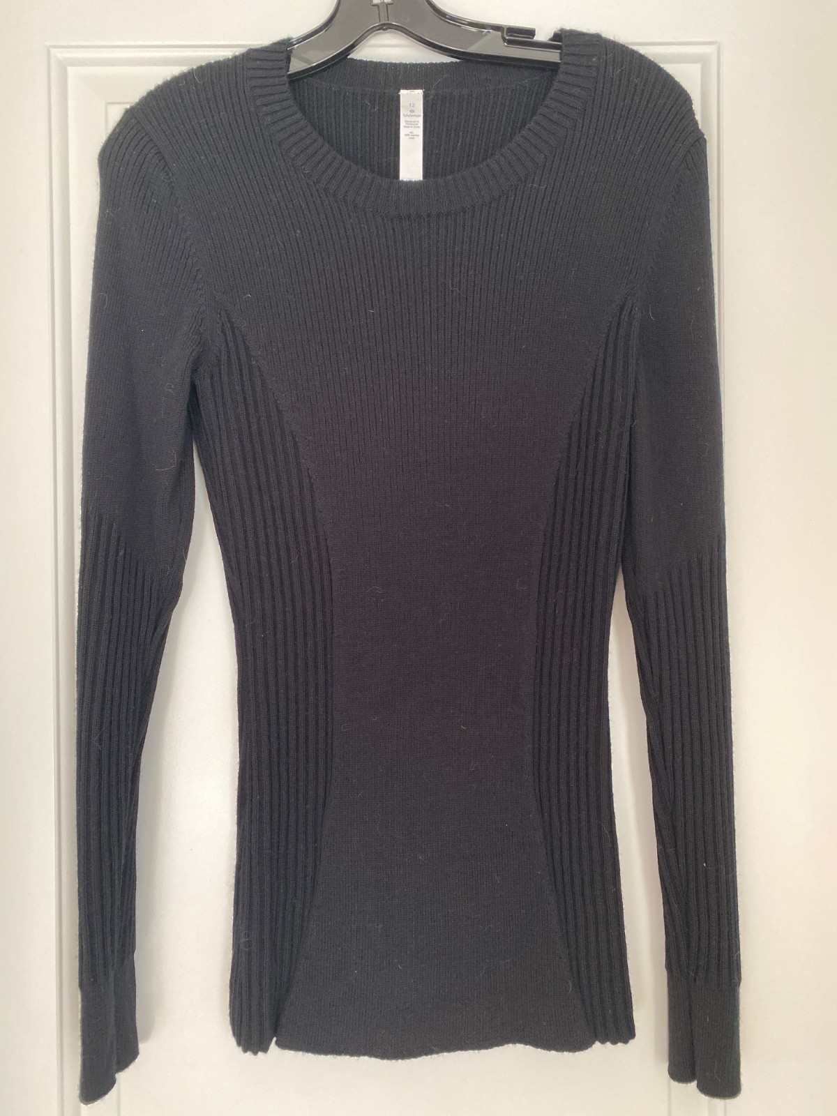 Lululemon 100% Merino Wool Pullover Sweater Womens Size 12 Black RIb Knit