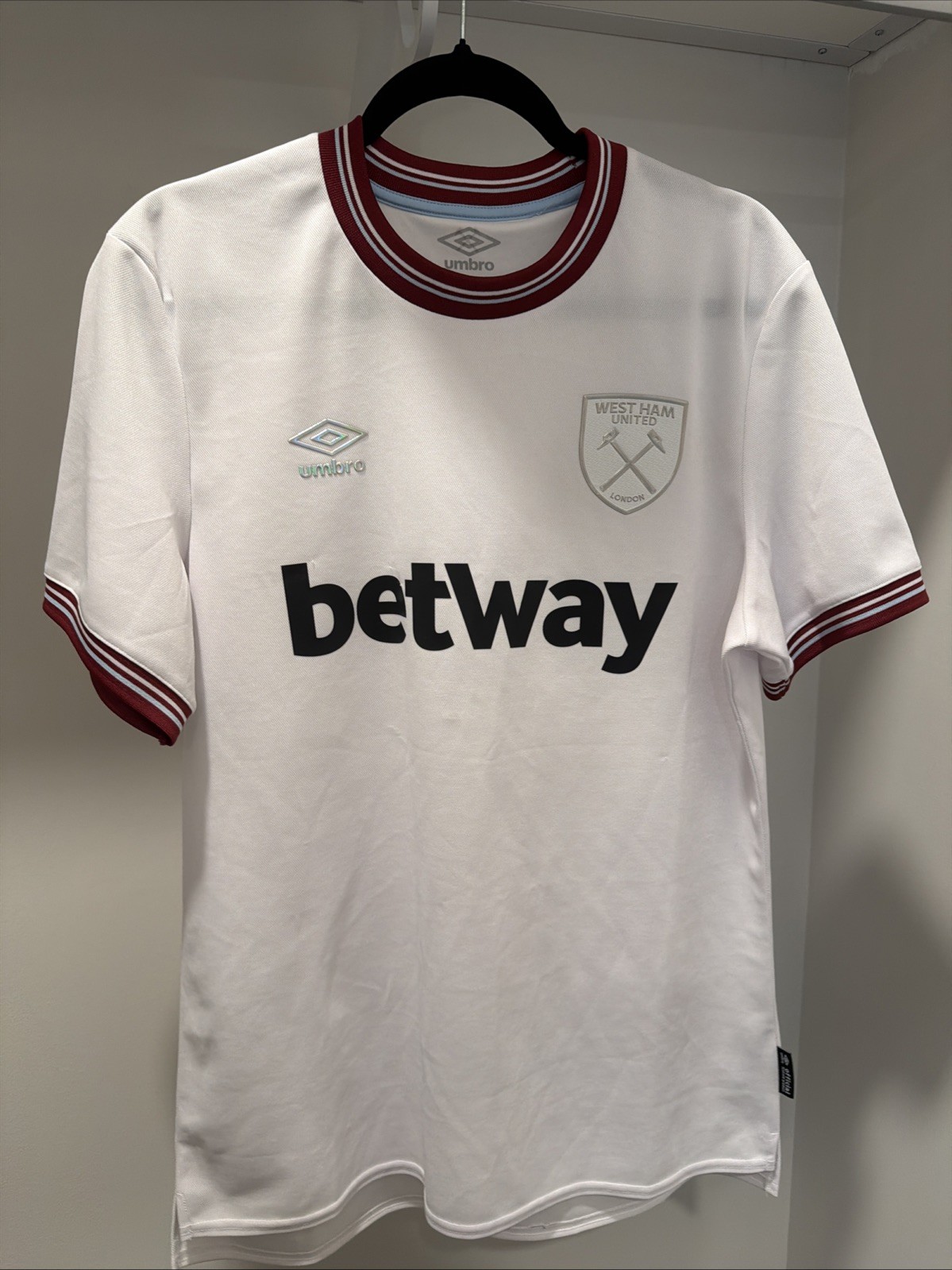 AUTHENTIC UMBRO West Ham United FC Away Stadium Jersey 23/24 Size L AUTHENTIC UMBRO West Ham United FC Away Stadium Jersey 23/24 Size L