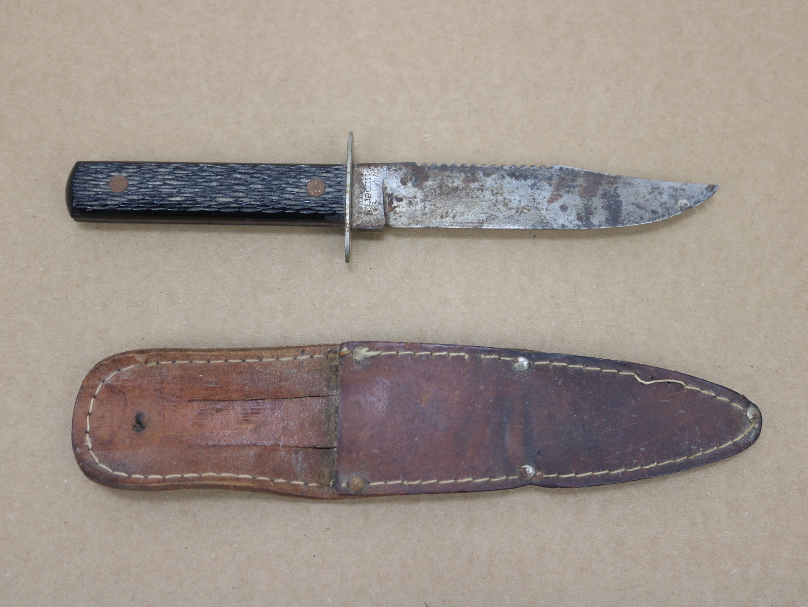 Vintage Imperial Prov. RI USA Fixed Blade Hunting Knife Jigged Handle 1940s-50s