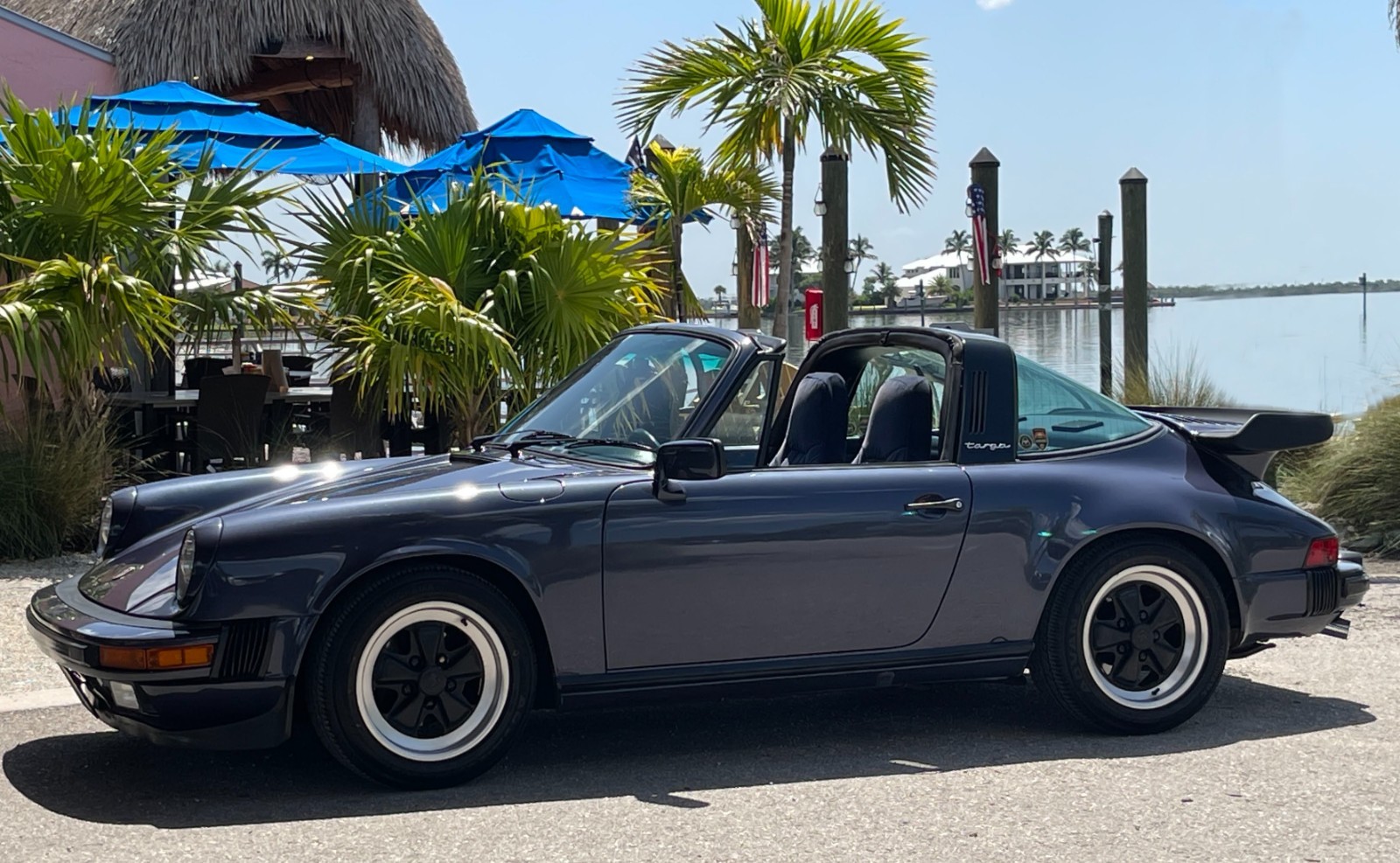 1985 Porsche 911 CARRERA