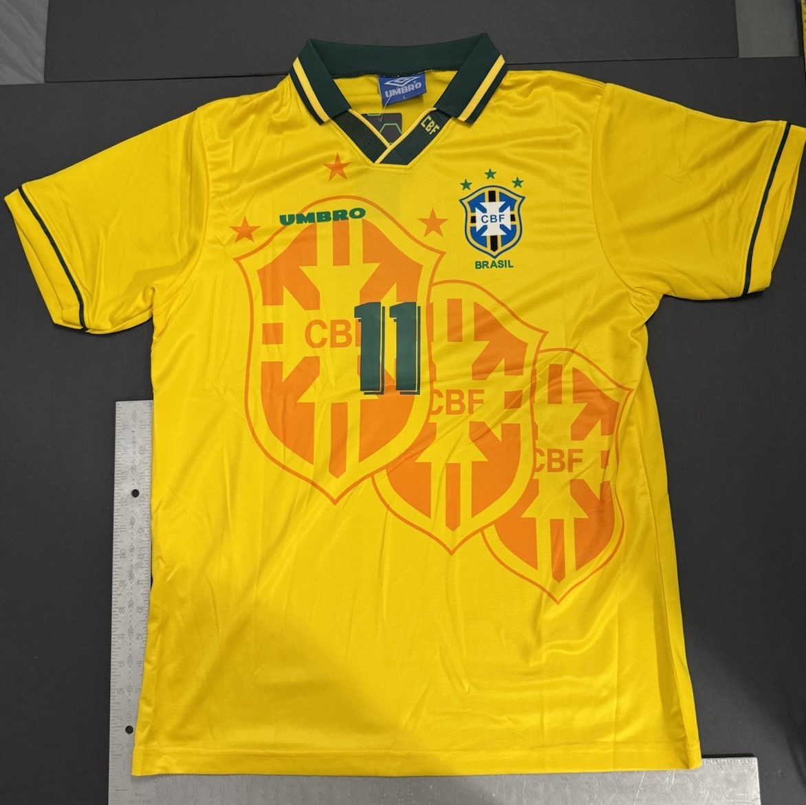 Romario #11 Brazil 1994 Size large Soccer jersey Romario #11 Brazil 1994 Size large Soccer jersey