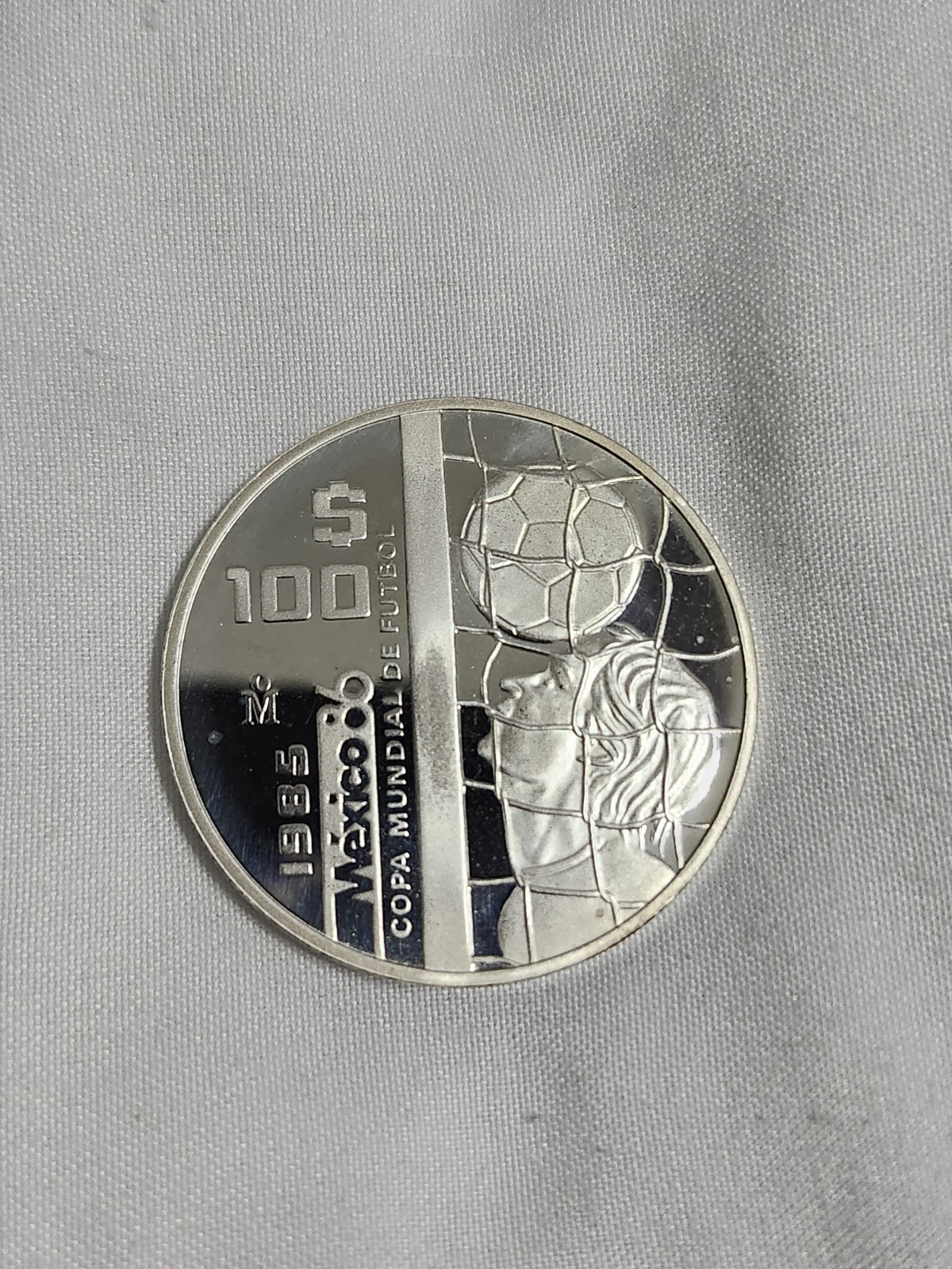 1985 MEXICO FIFA World Cup 1986 Football Soccer Proof Silver $100 Coin i116498 1985 MEXICO FIFA World Cup 1986 Football Soccer Proof Silver $100 Coin i116498