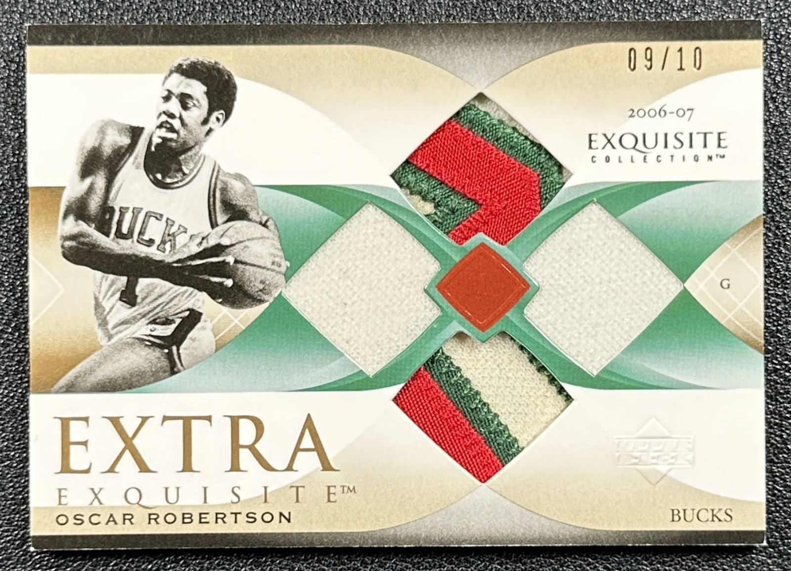 OSCAR ROBERTSON 2006-07 UPPER DECK EXQUISITE COLL EXTRA GU JERSEY PATCH 9/10