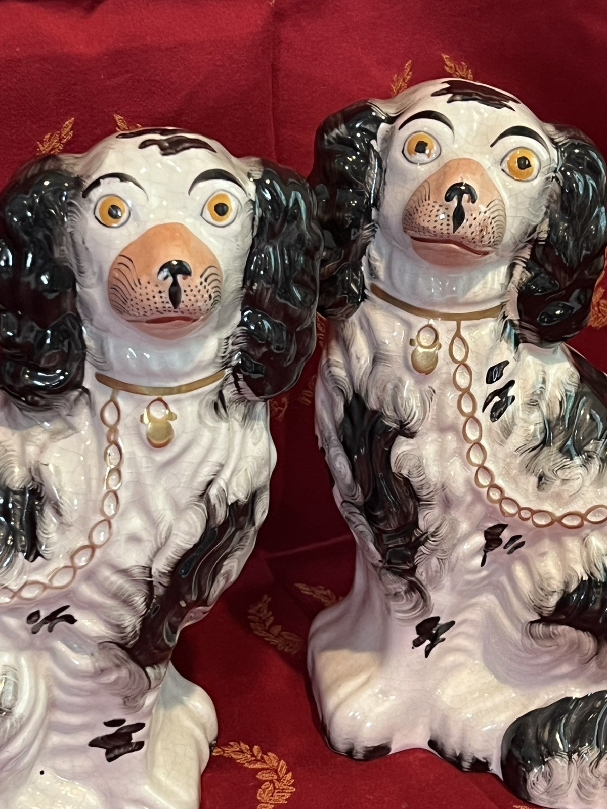 Antique Victorian Staffordshire Spaniels Pair, Black & White (England C. 1850) Antique Victorian Staffordshire Spaniels Pair, Black & White (England C. 1850)