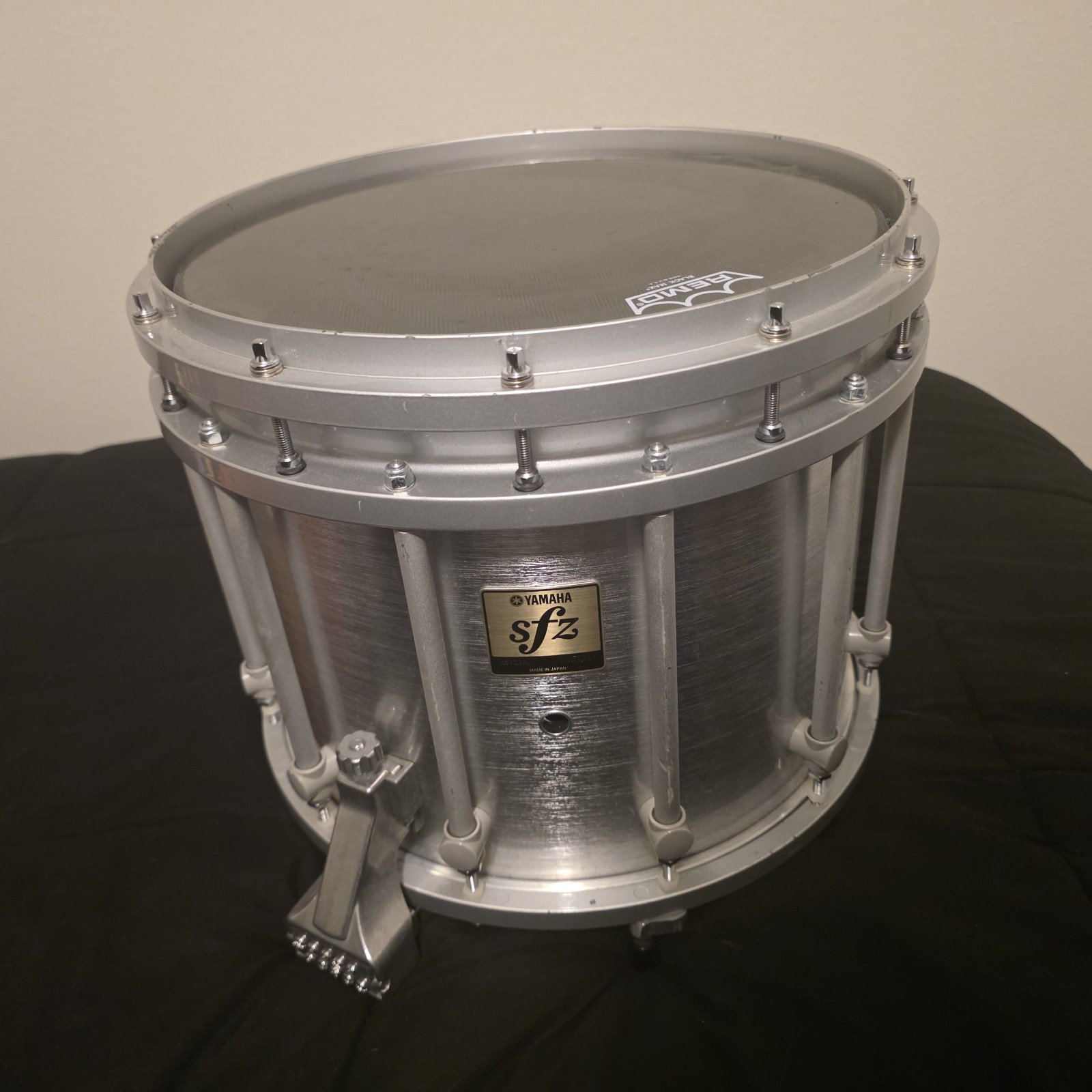 *RARE* SILKY SILVER Yamaha SFZ Marching Snare W/ Case *RARE* SILKY SILVER Yamaha SFZ Marching Snare W/ Case