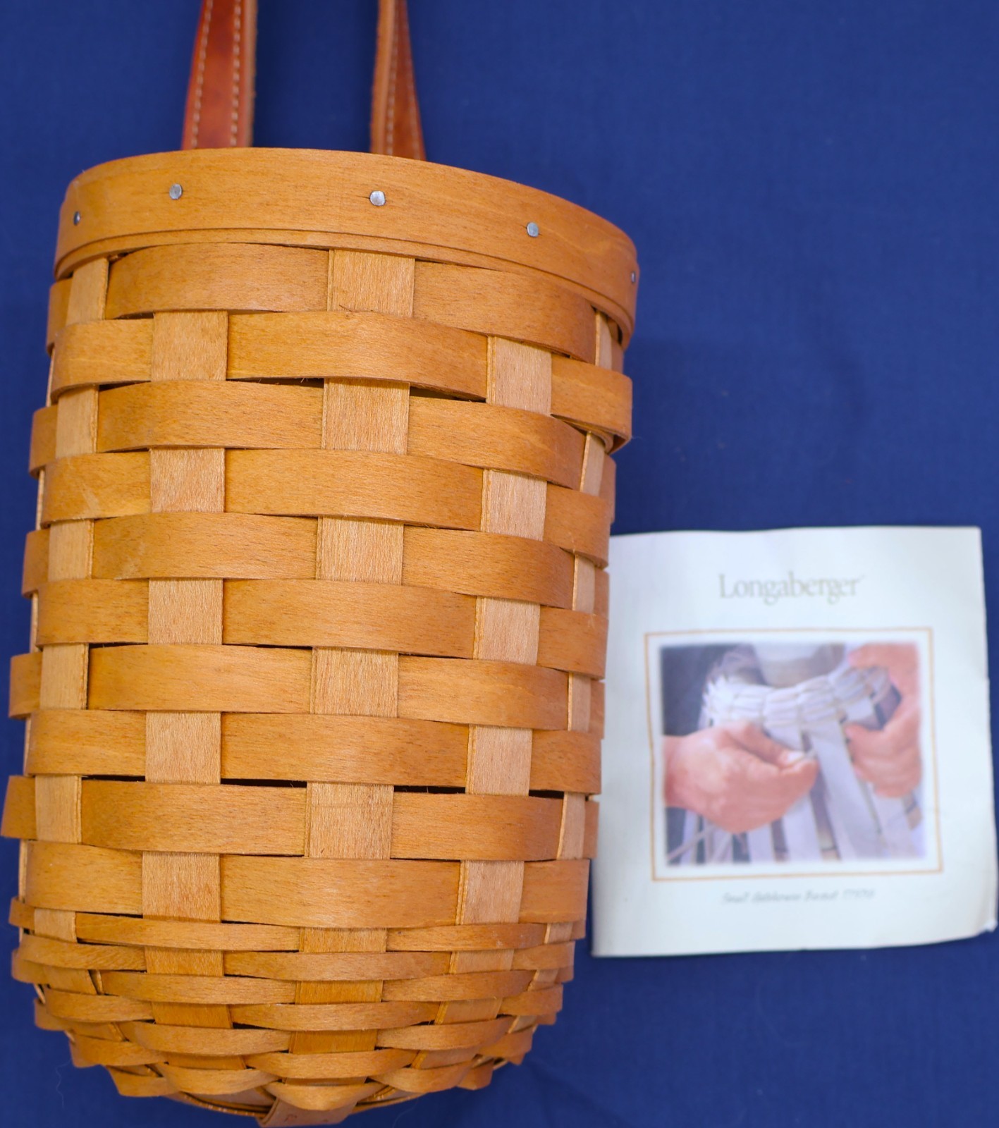 Longaberger 2002 Small Gatehouse Basket 17532 Leather Handles Booklet