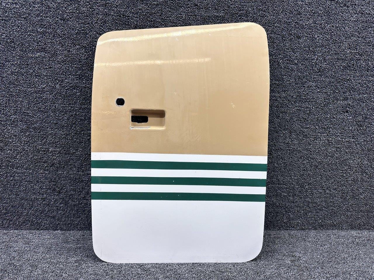 0717000-20 (WEU: 0717037-6) Cessna 172N Baggage Door