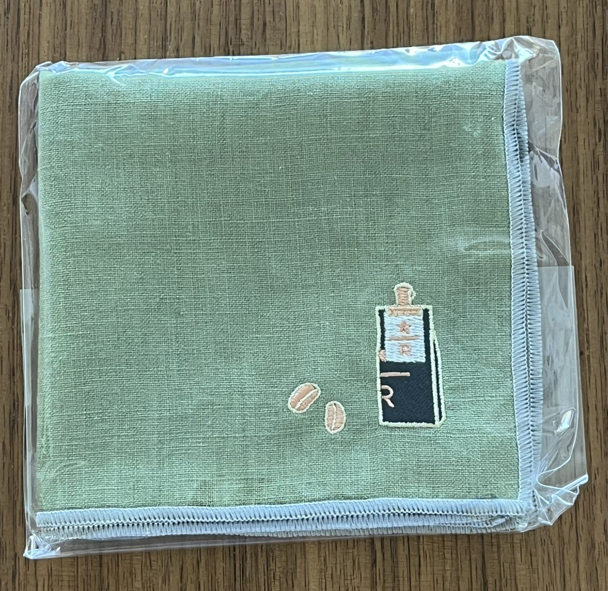 STARBUCKS RESERVE JAPAN/TOKYO handkerchief coffee bean NIB STARBUCKS RESERVE JAPAN/TOKYO handkerchief coffee bean NIB