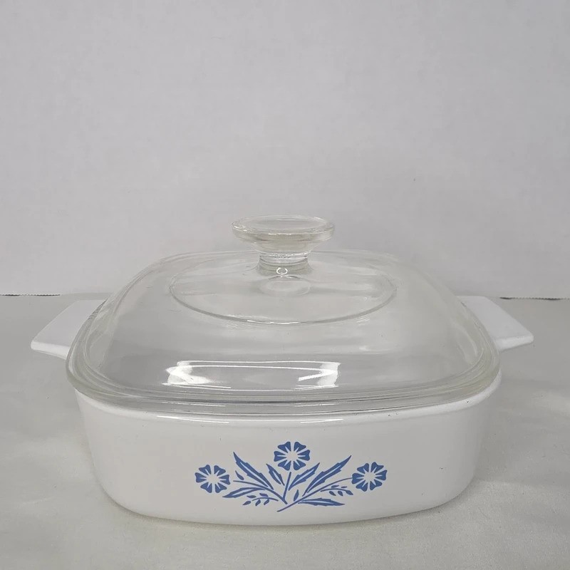 Vintage Corning Ware Blue Cornflower A-1-B 1 Qt with Lid
